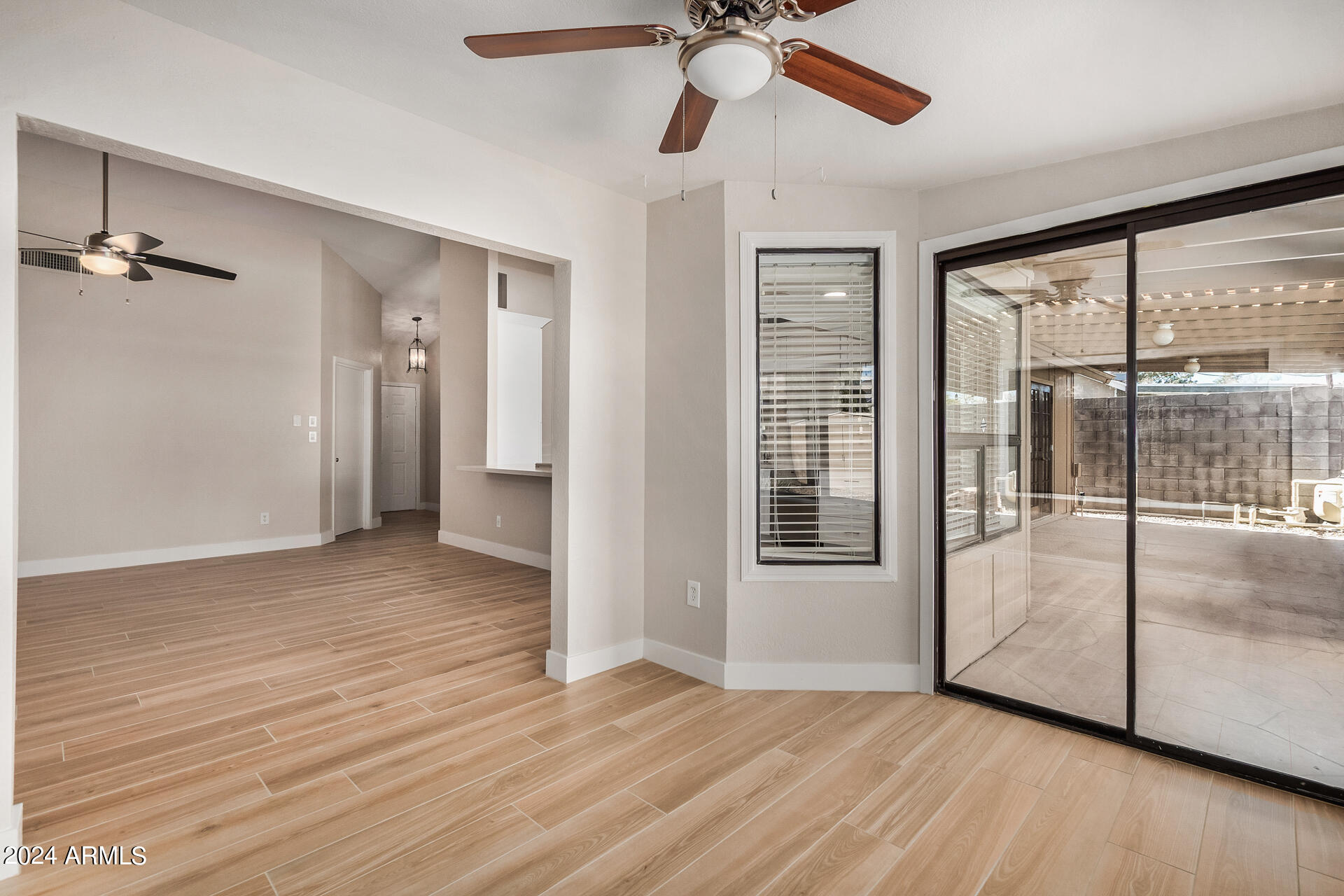 3128 E CHARLESTON Avenue