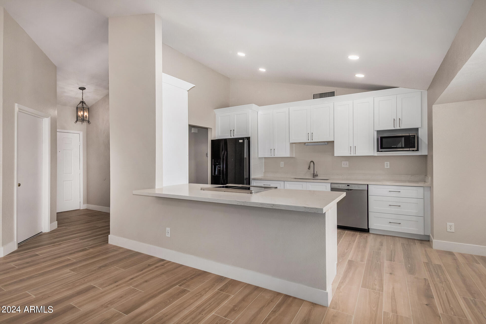 3128 E CHARLESTON Avenue