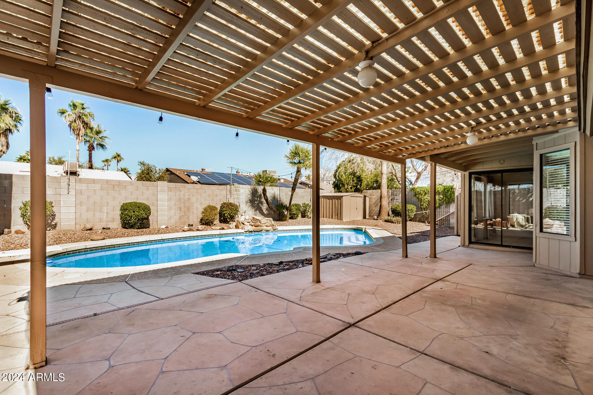 3128 E CHARLESTON Avenue