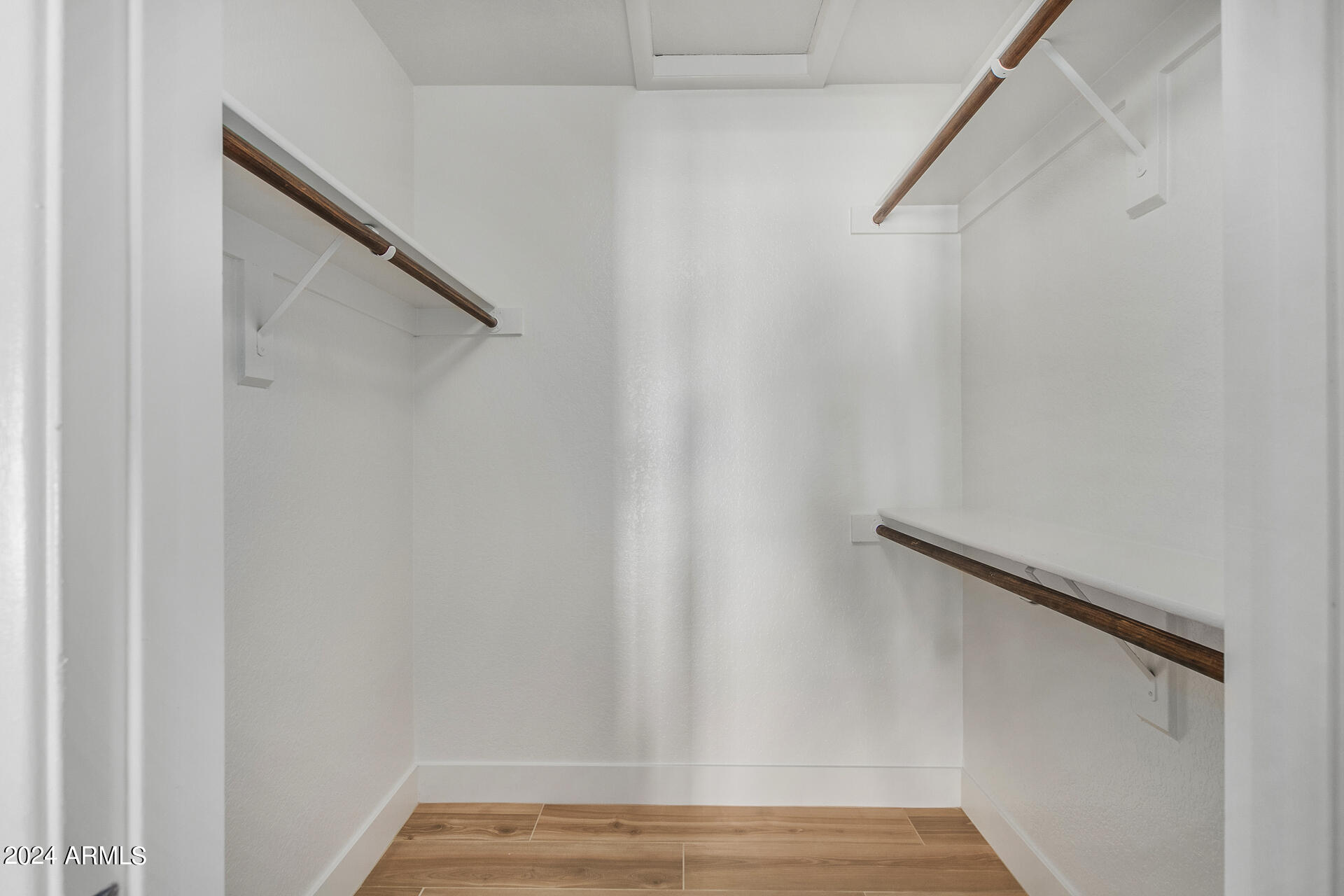 3128 E CHARLESTON Avenue