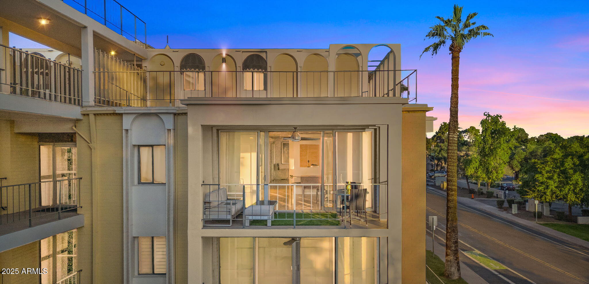 6502 N CENTRAL Avenue, B304