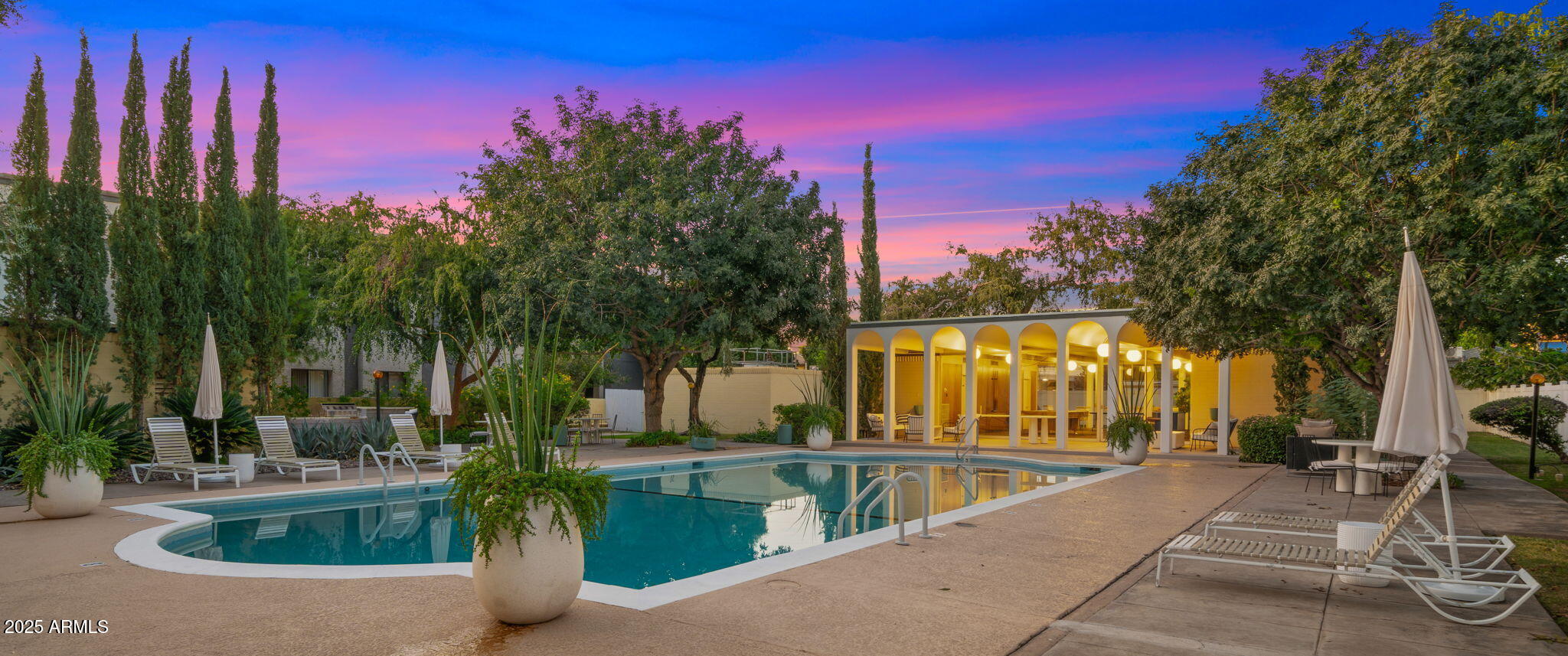 6502 N CENTRAL Avenue, B304