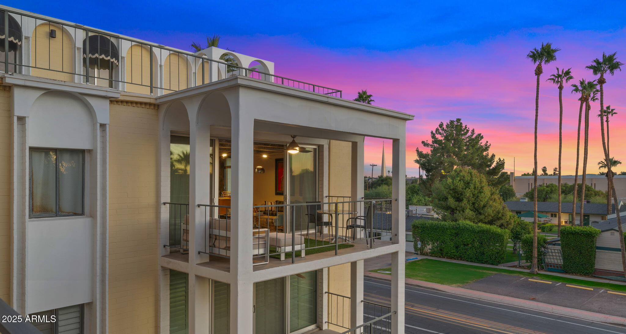 6502 N CENTRAL Avenue, B304