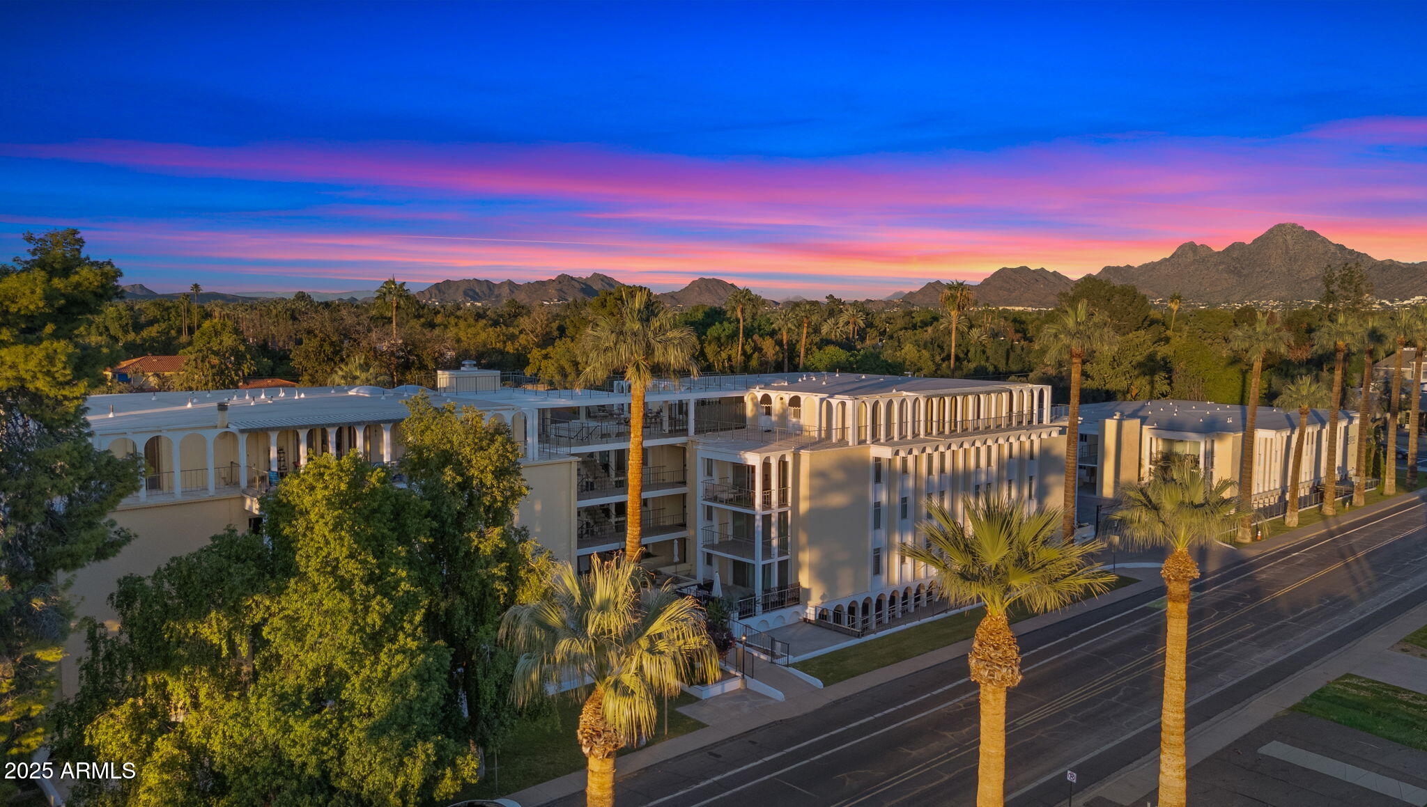 6502 N CENTRAL Avenue, B304