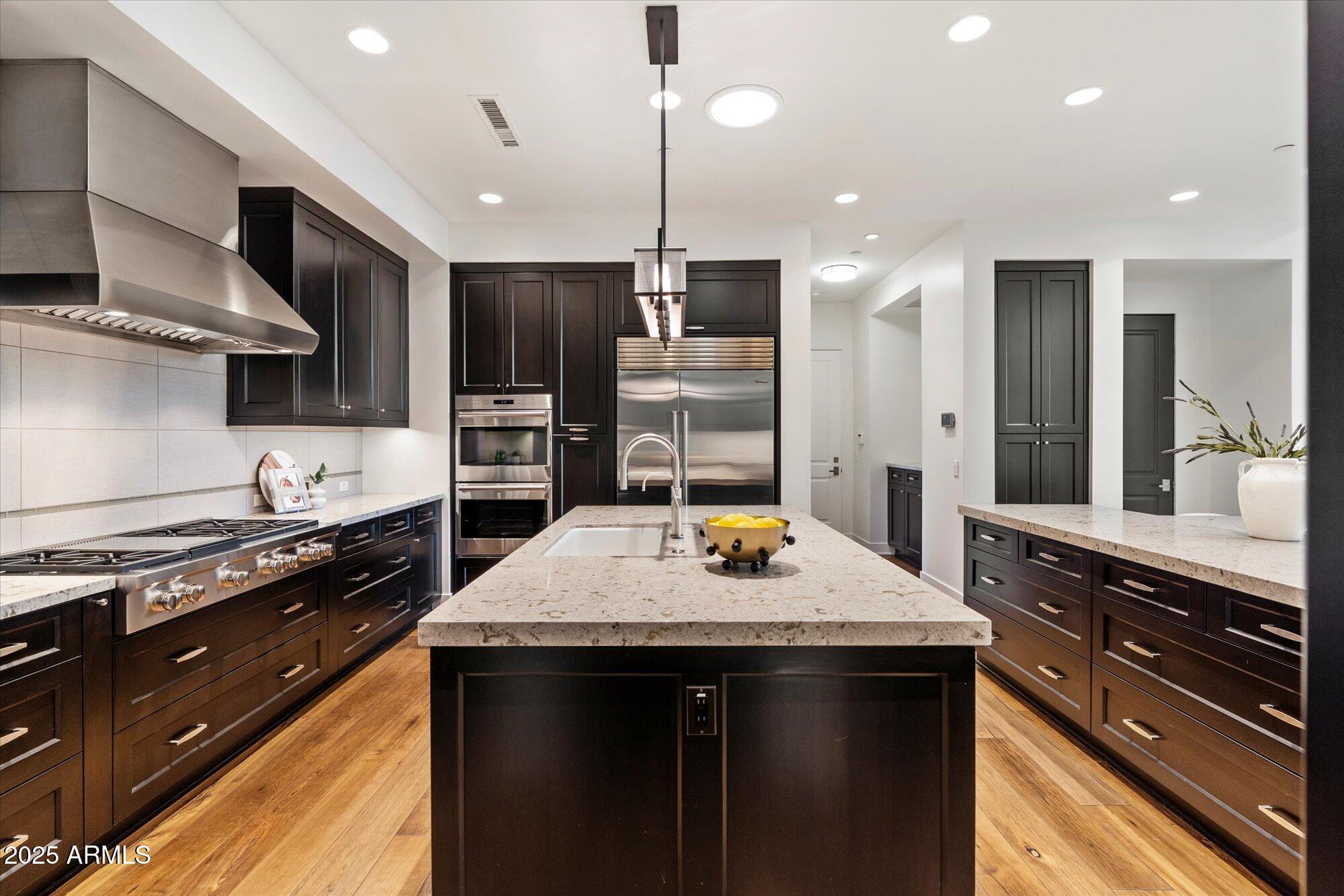 3965 E SIERRA VISTA Drive