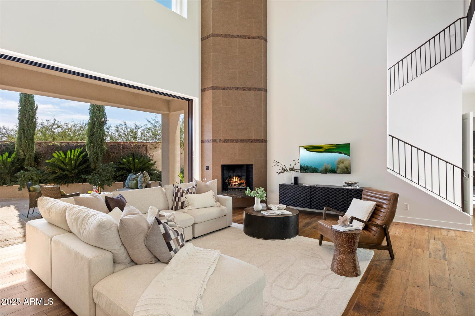 3965 E SIERRA VISTA Drive