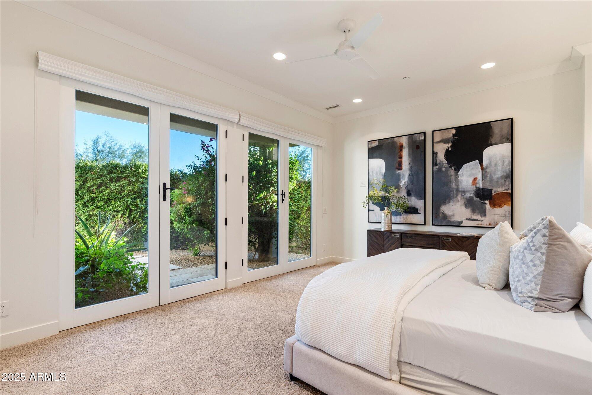 3965 E SIERRA VISTA Drive