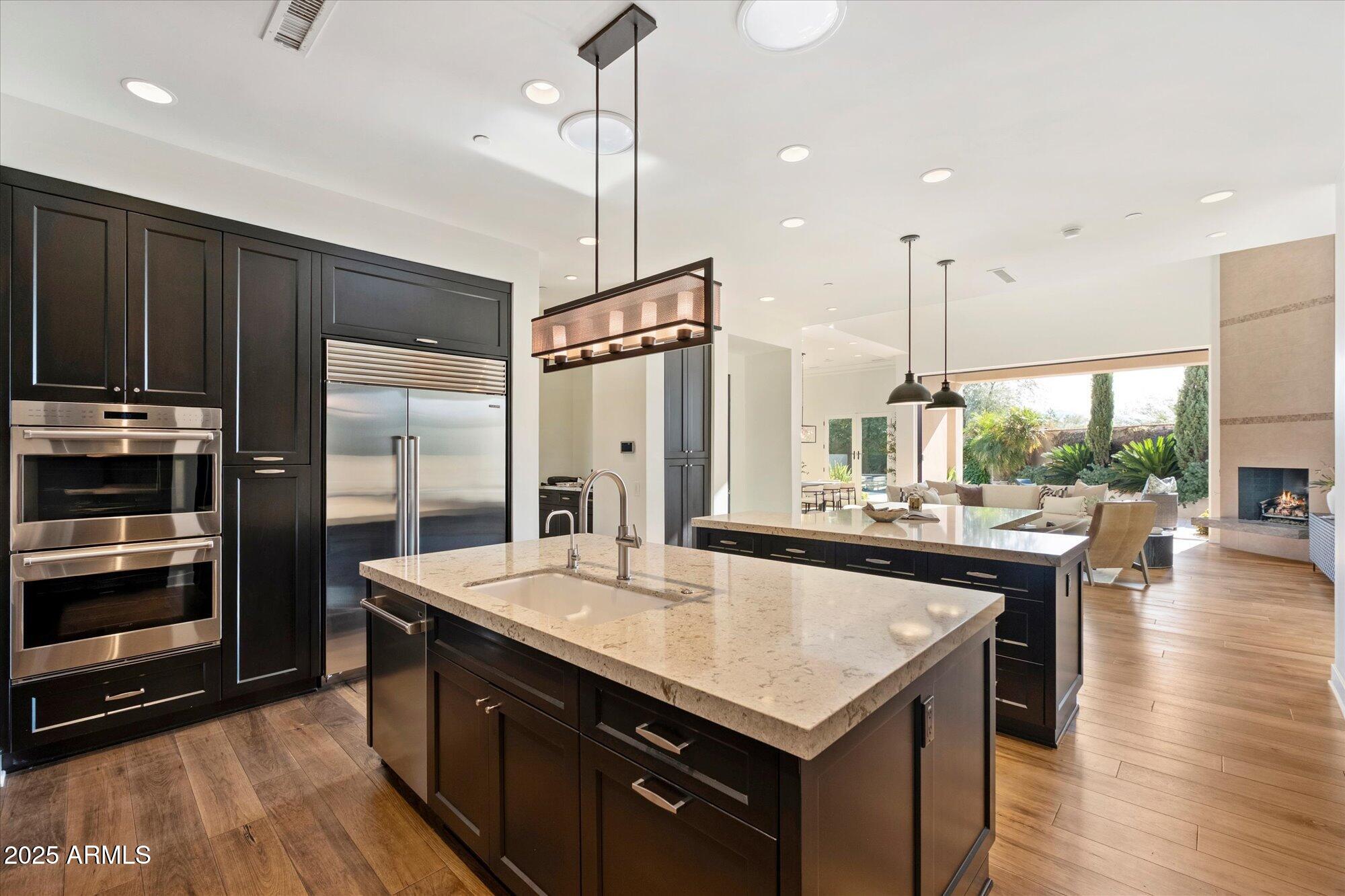 3965 E SIERRA VISTA Drive