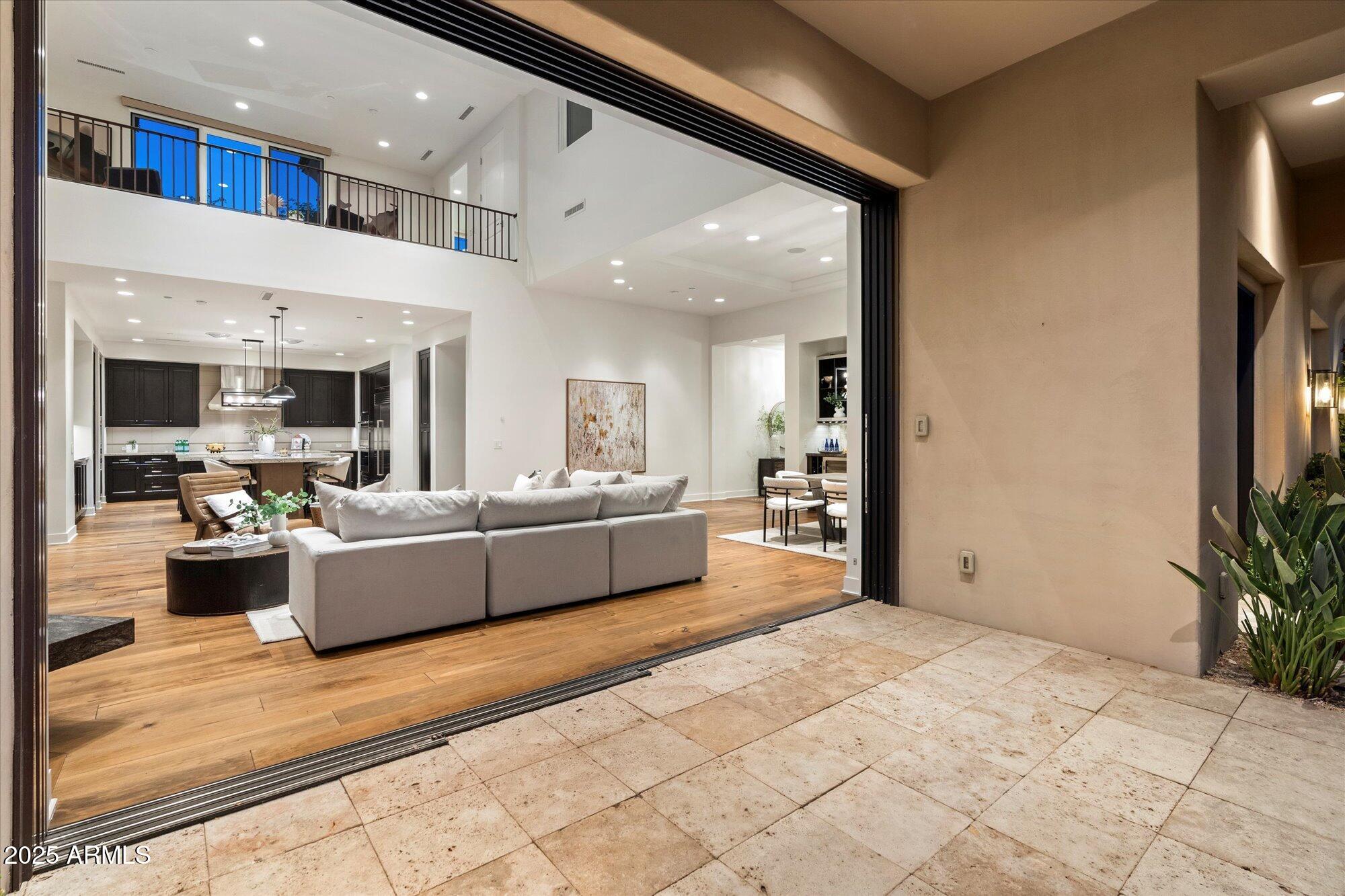 3965 E SIERRA VISTA Drive