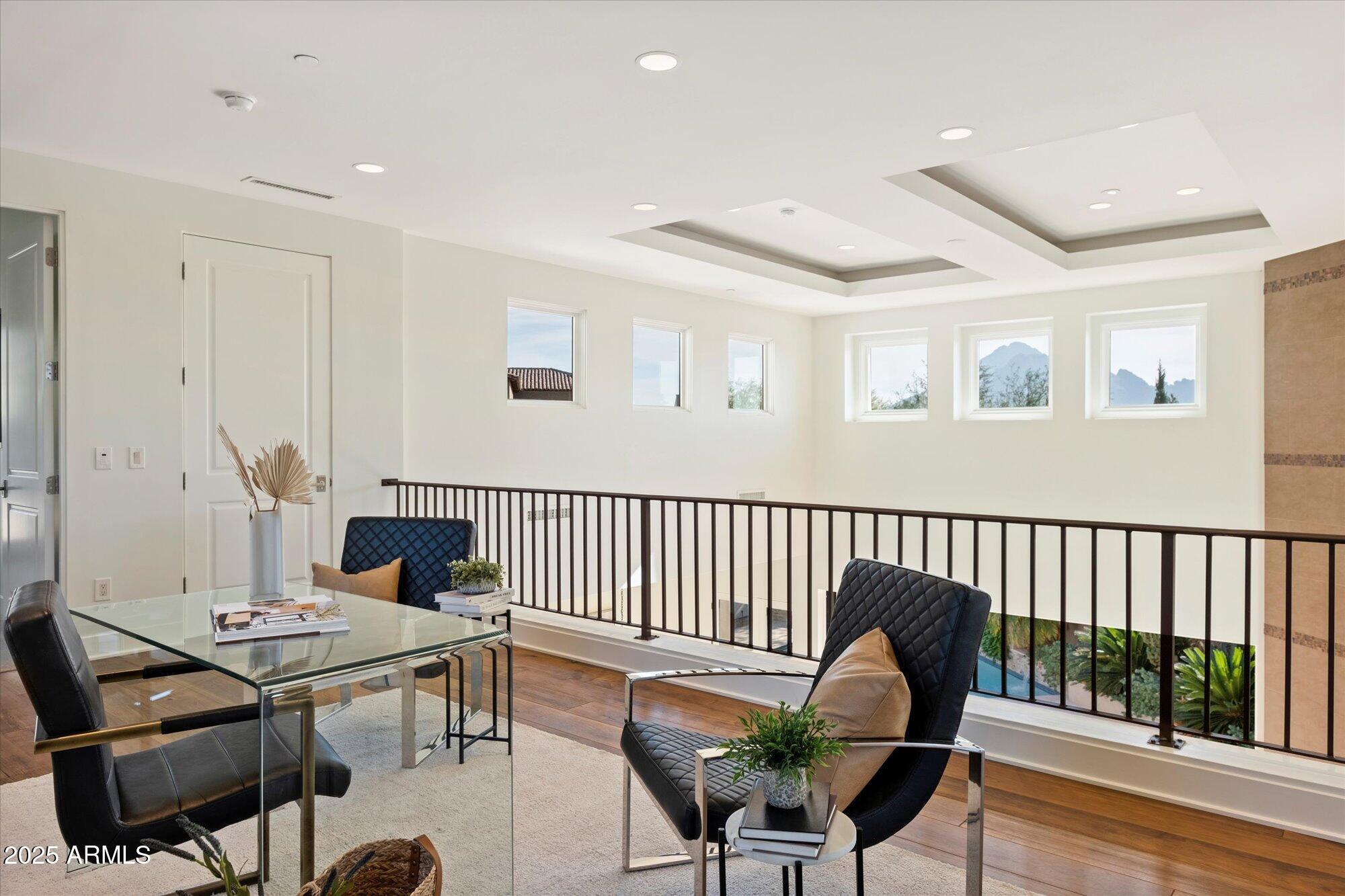 3965 E SIERRA VISTA Drive