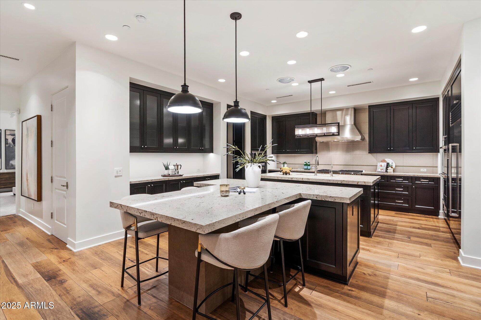 3965 E SIERRA VISTA Drive