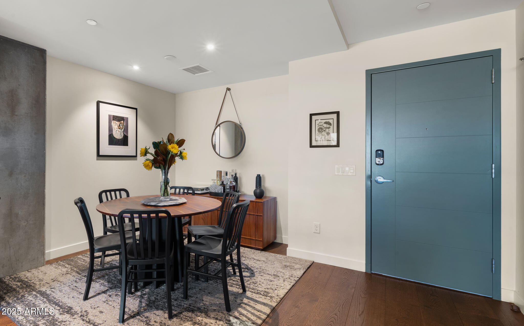 2300 E CAMPBELL Avenue, 201