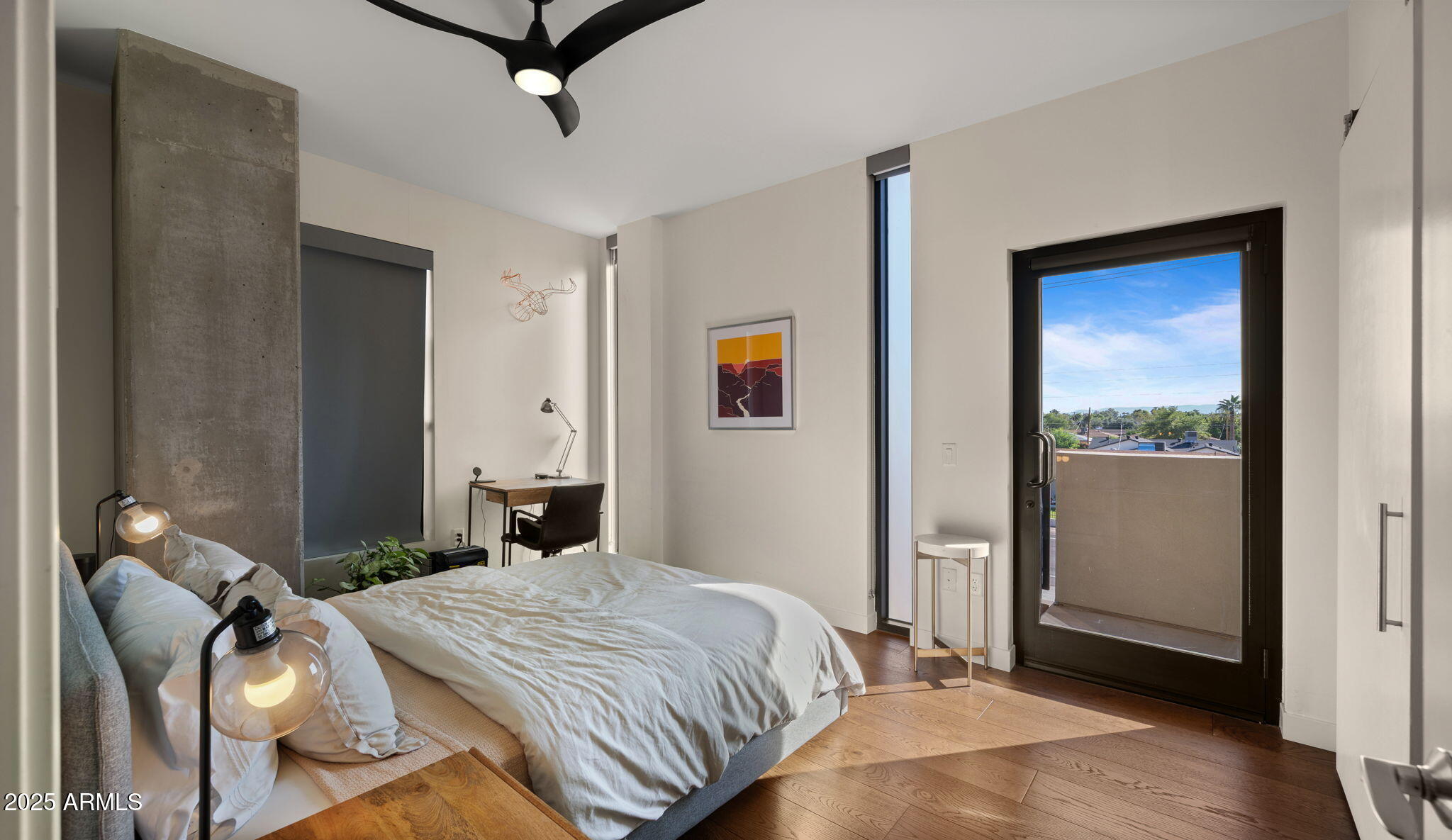 2300 E CAMPBELL Avenue, 201