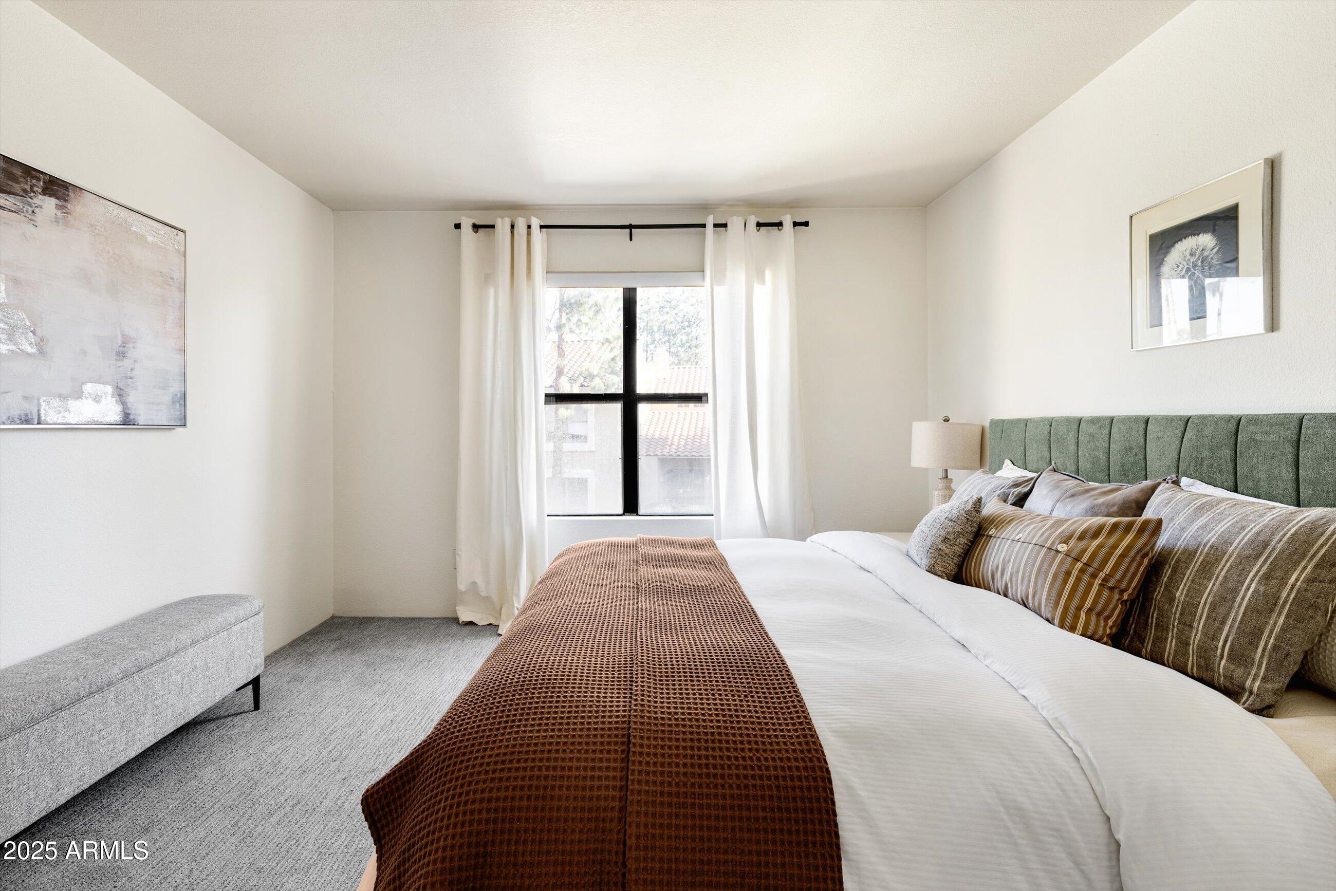 8787 E MOUNTAIN VIEW Road, 2040