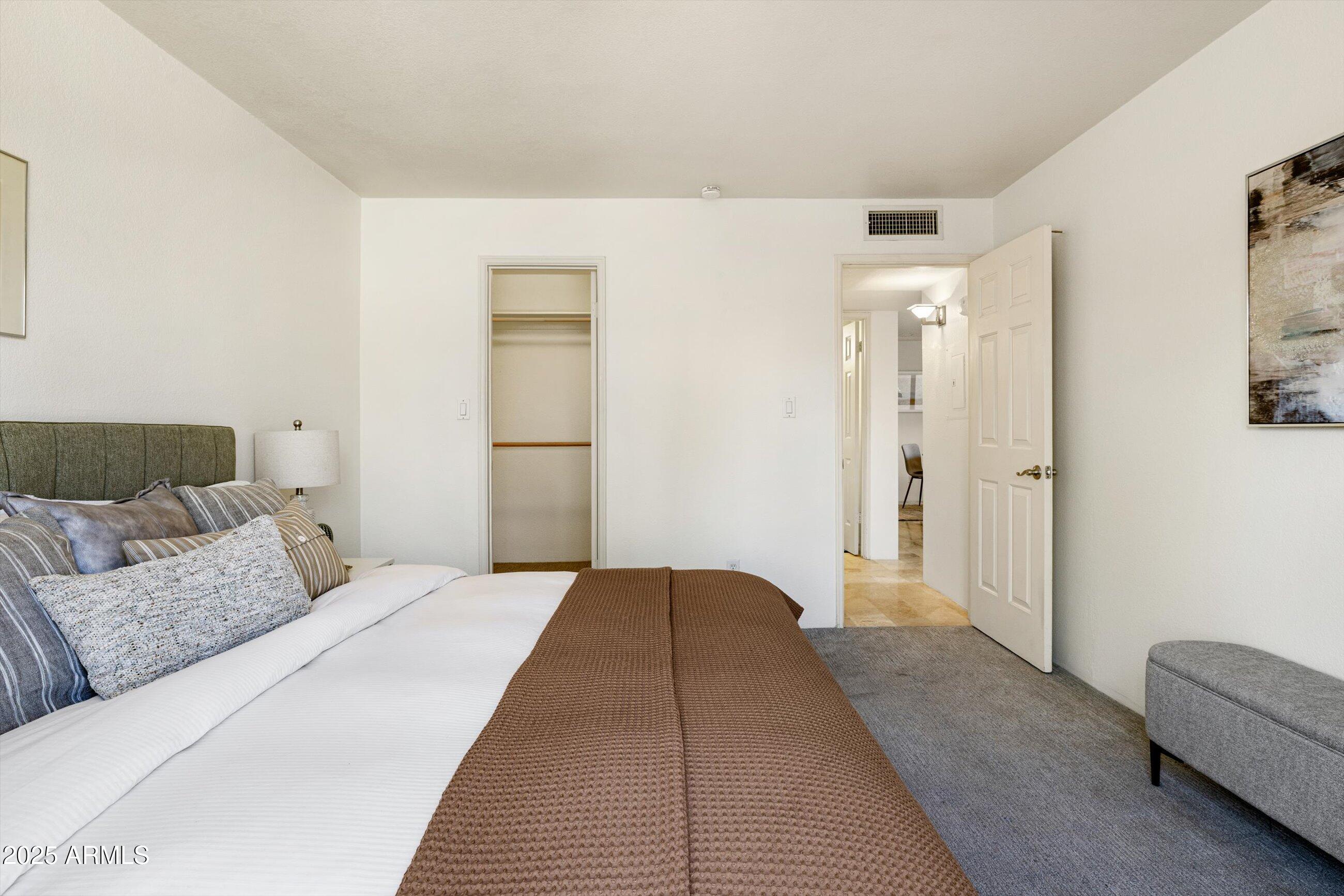 8787 E MOUNTAIN VIEW Road, 2040