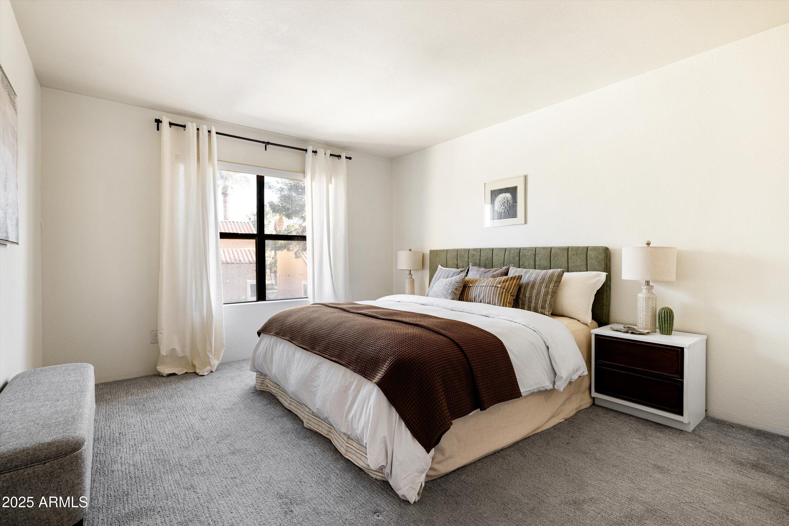 8787 E MOUNTAIN VIEW Road, 2040