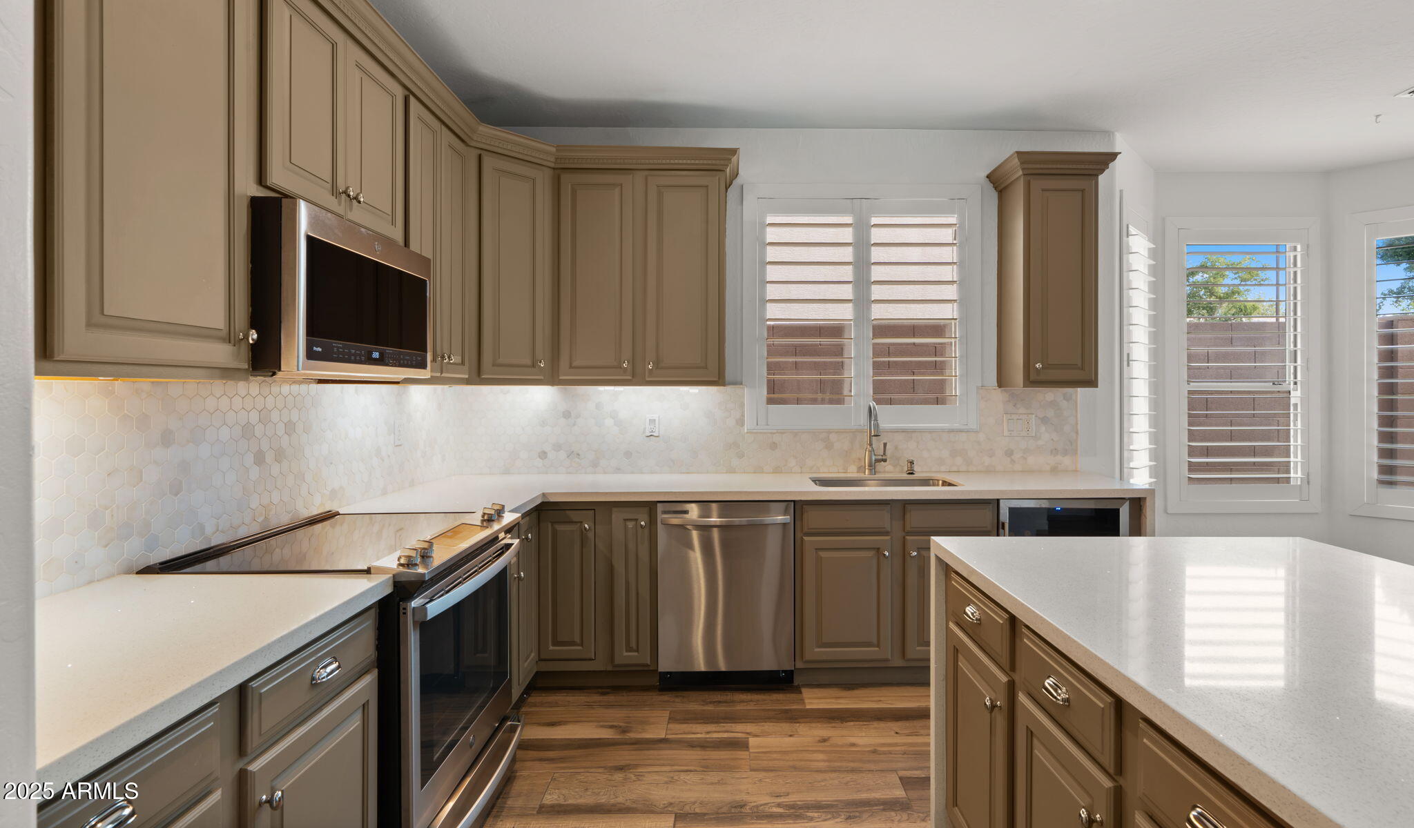 1831 E VALENCIA Drive