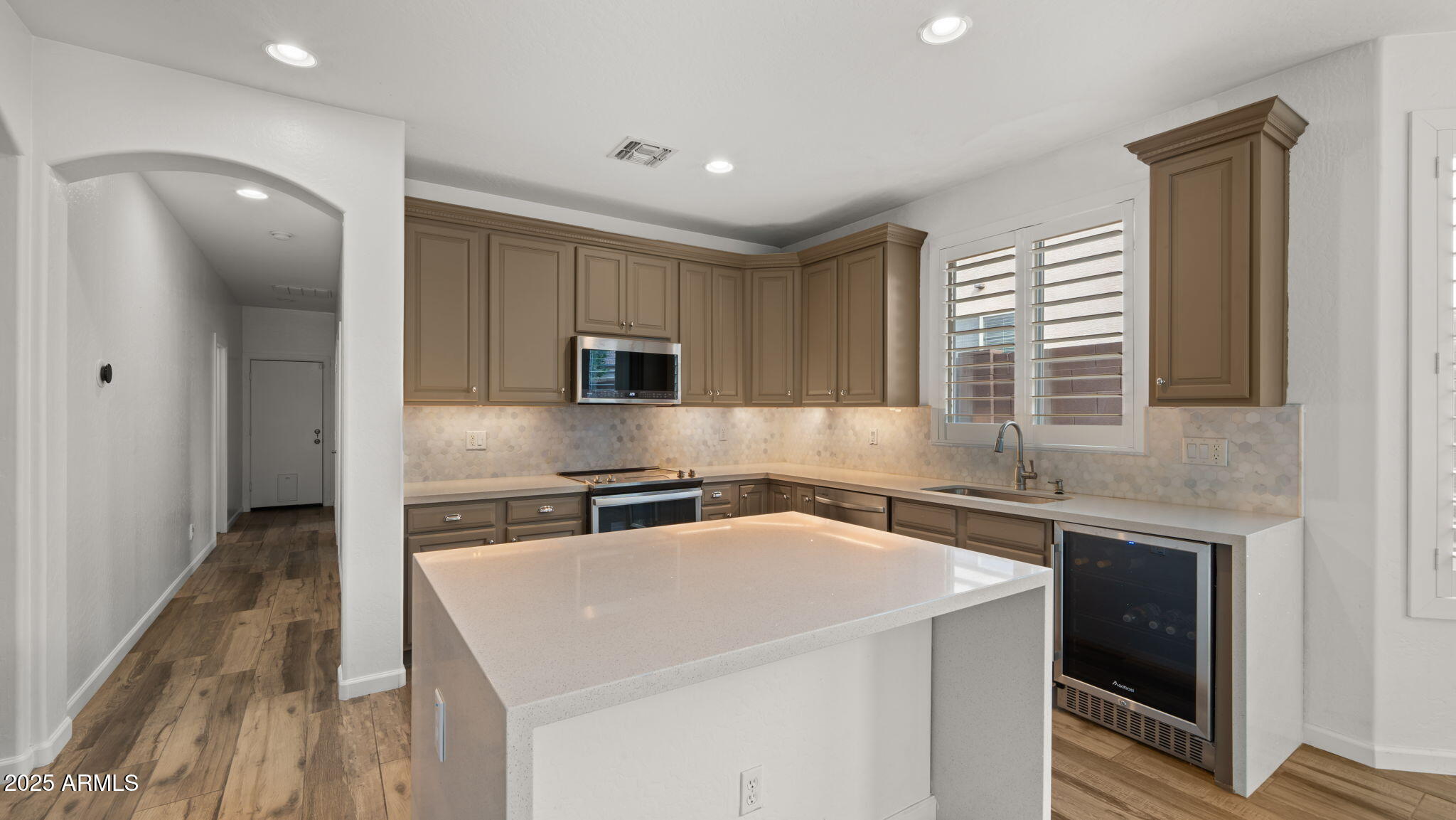 1831 E VALENCIA Drive