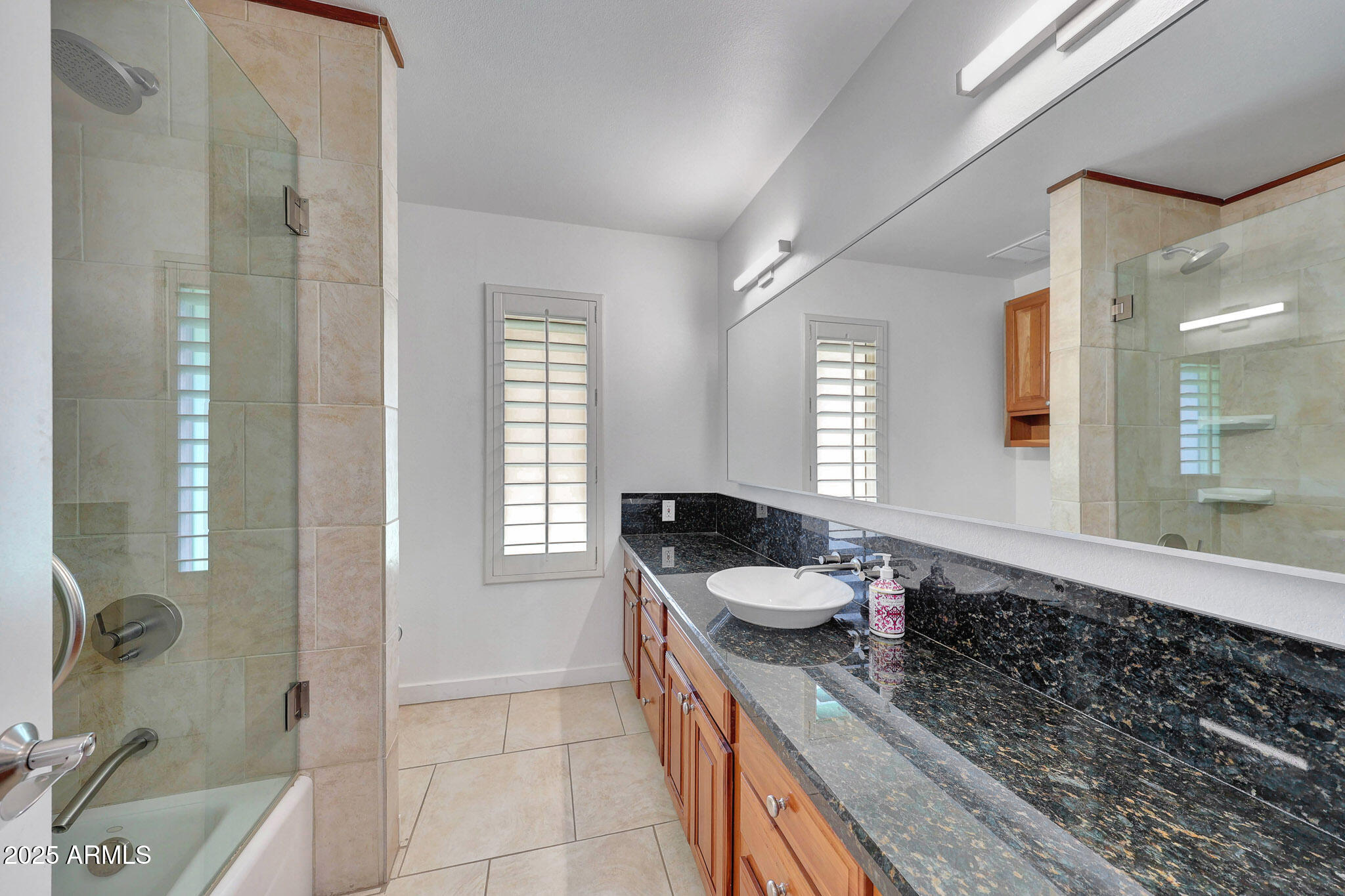 2146 E Pasadena Avenue