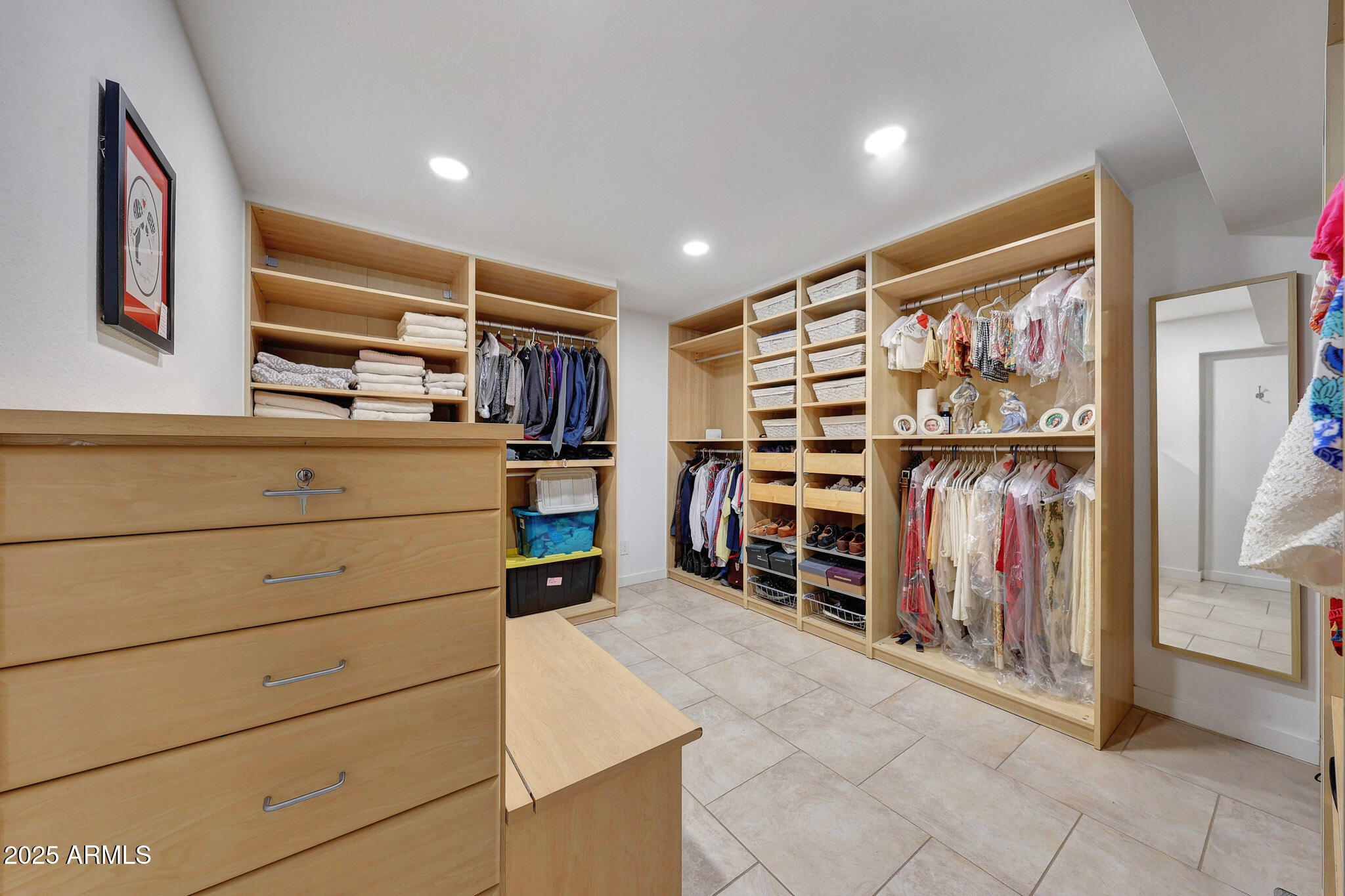 2146 E Pasadena Avenue