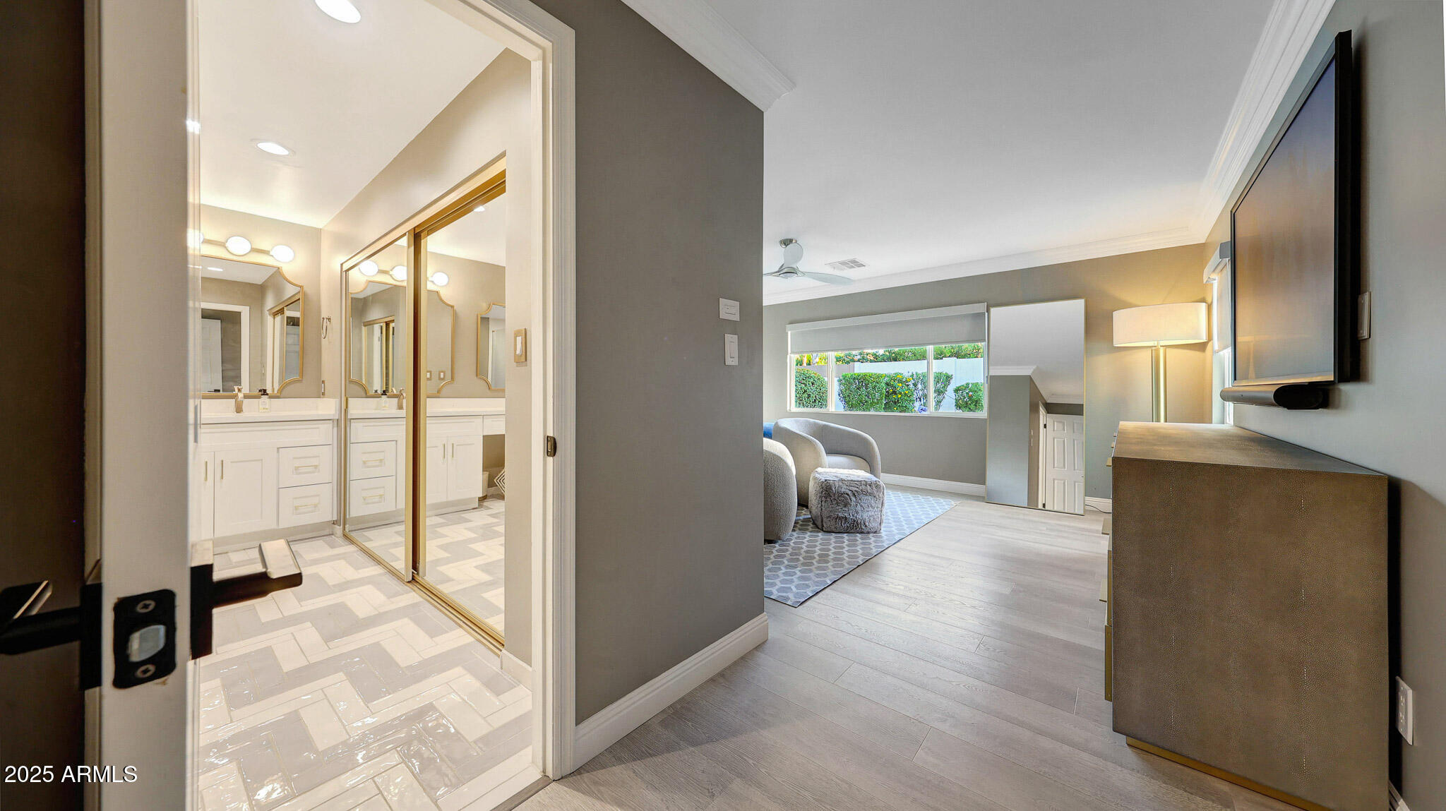 10267 E SAN SALVADOR Drive