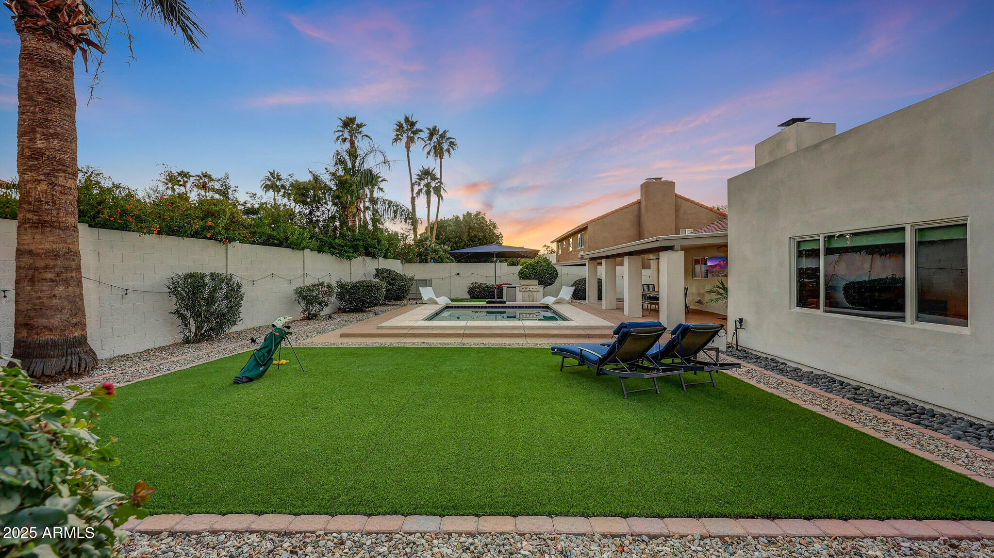 10267 E SAN SALVADOR Drive