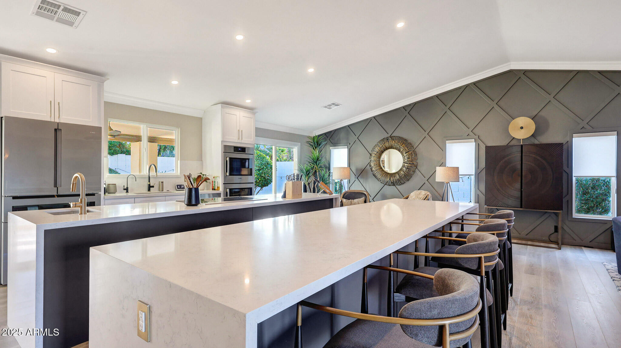 10267 E SAN SALVADOR Drive