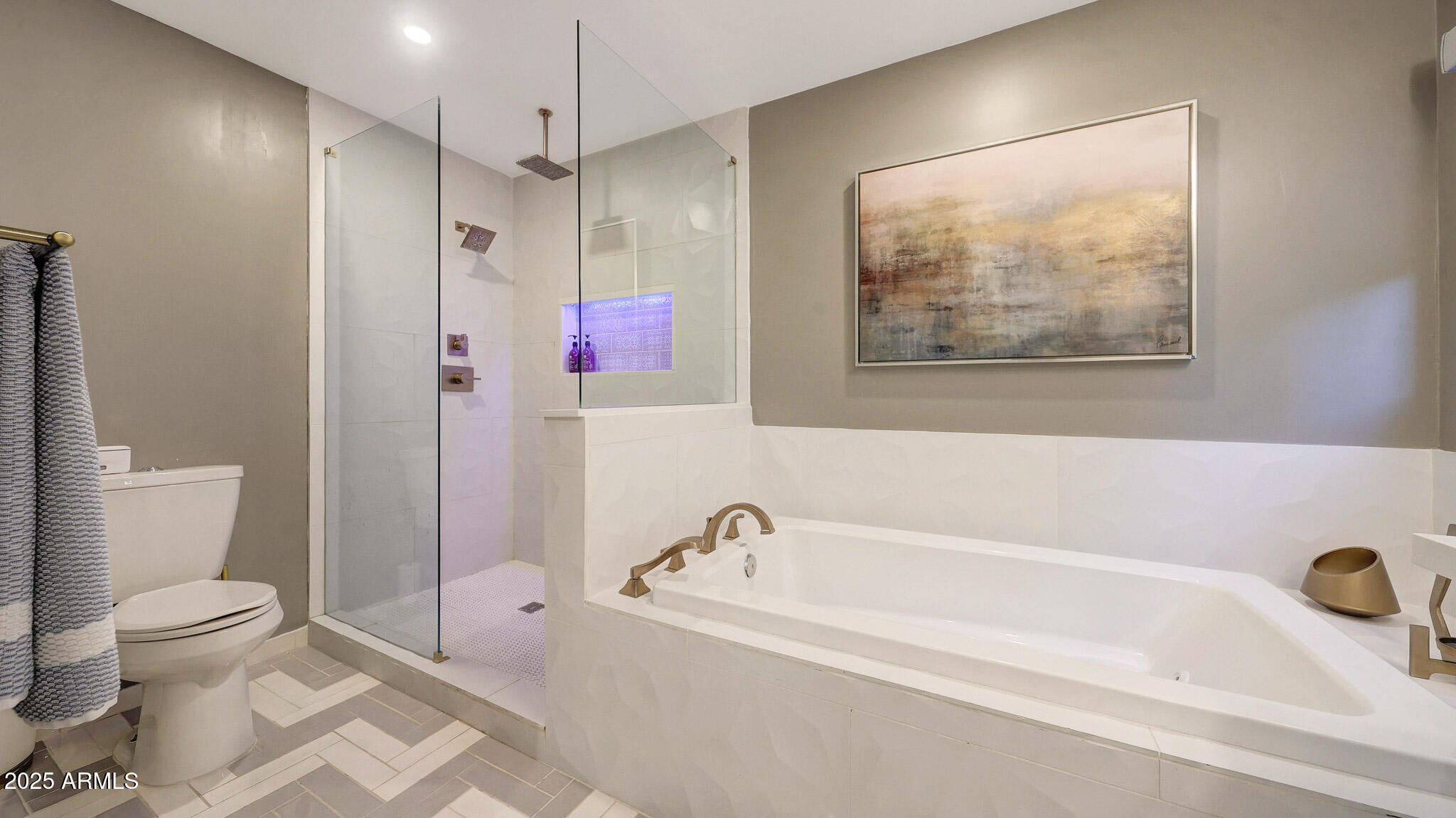 10267 E SAN SALVADOR Drive