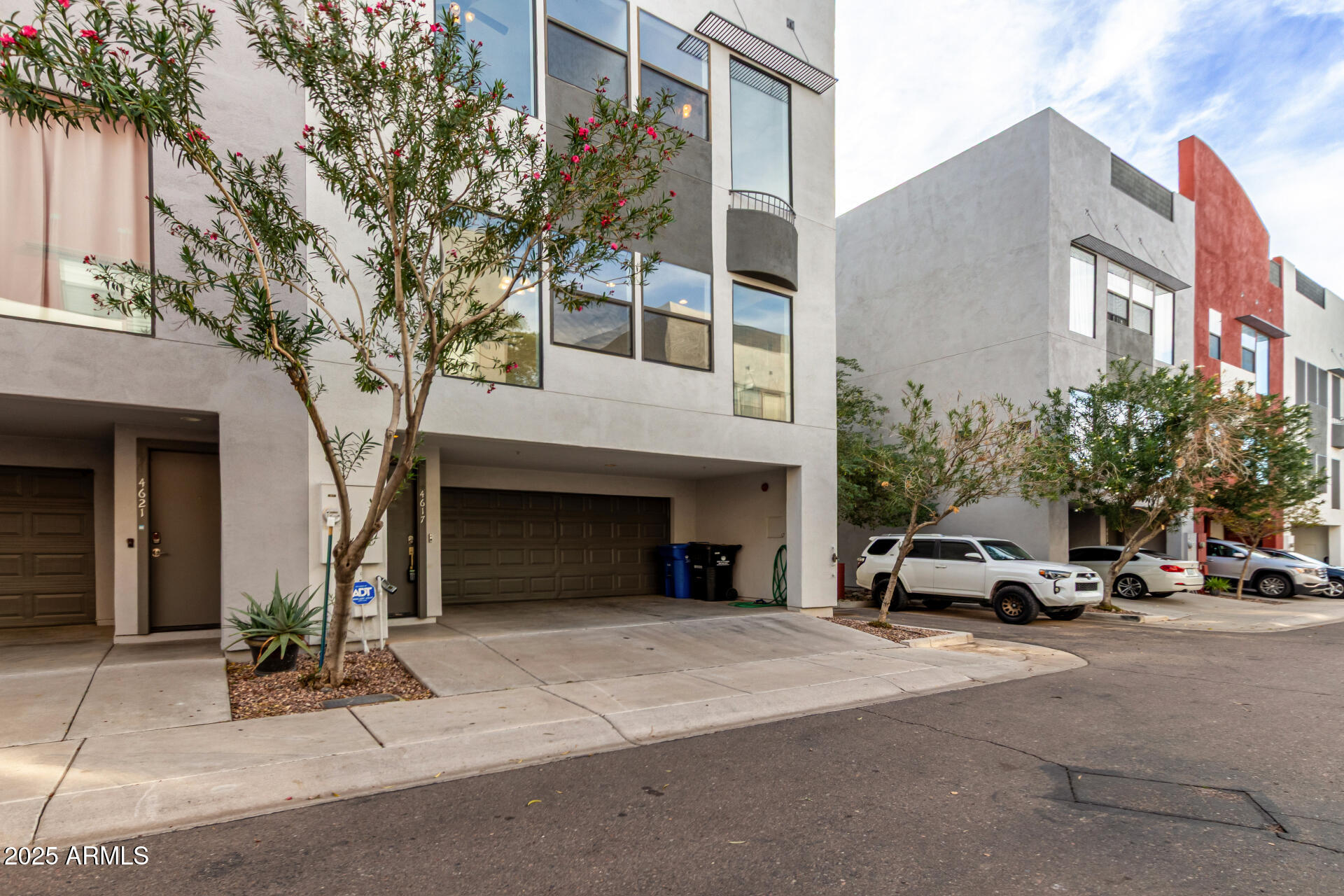 4617 E CULVER Street