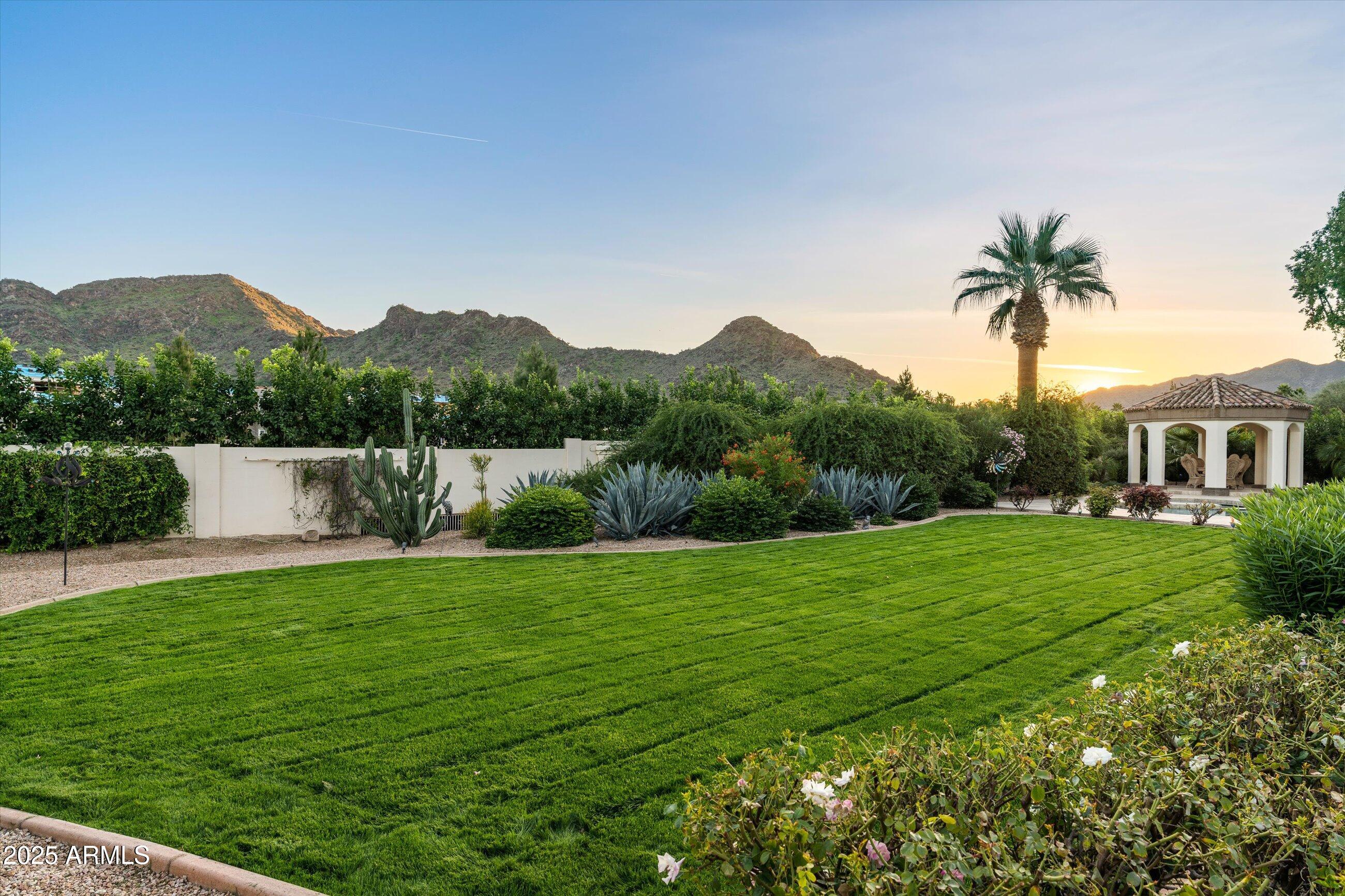 5747 E CABALLO Drive