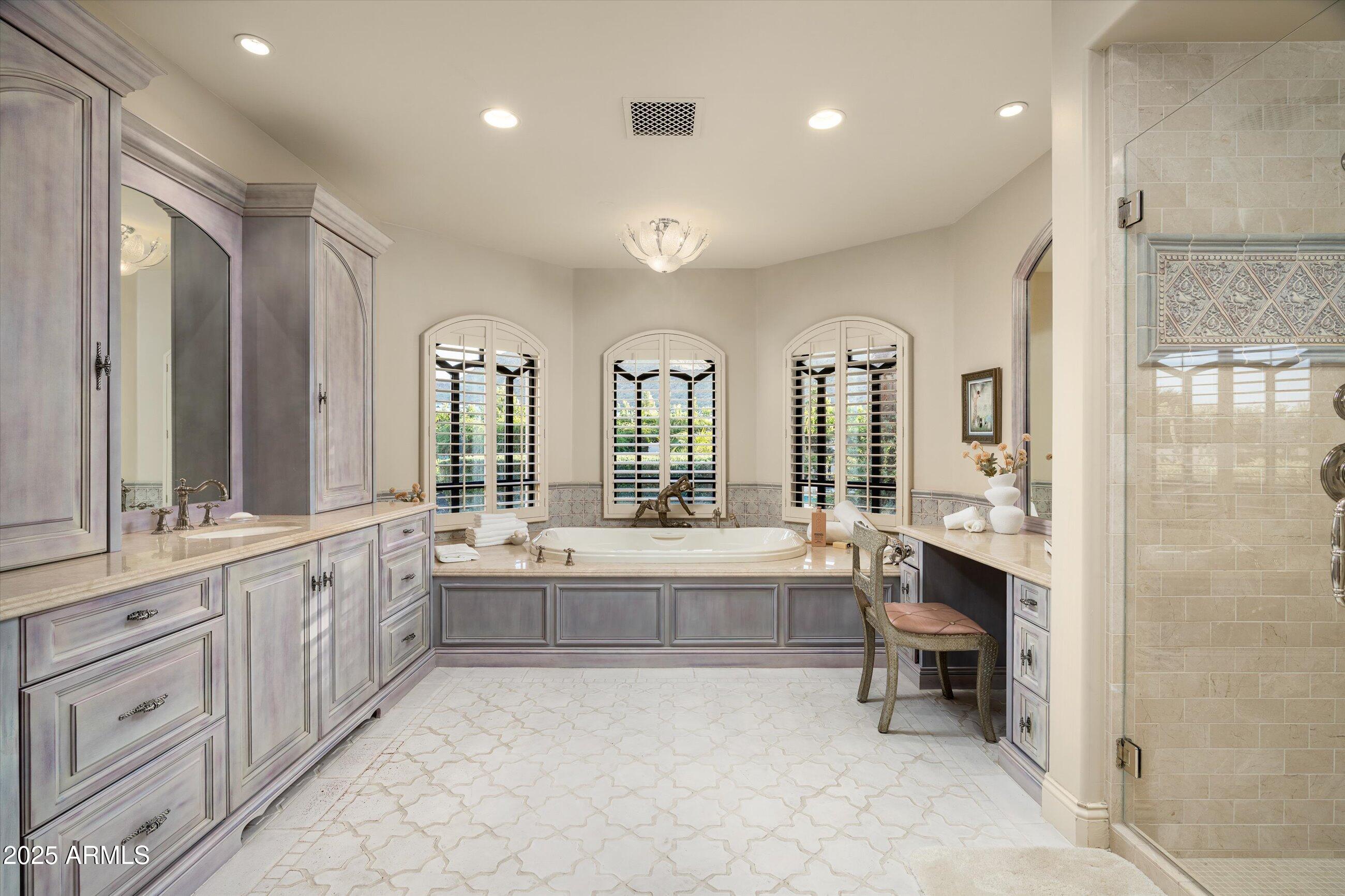 5747 E CABALLO Drive