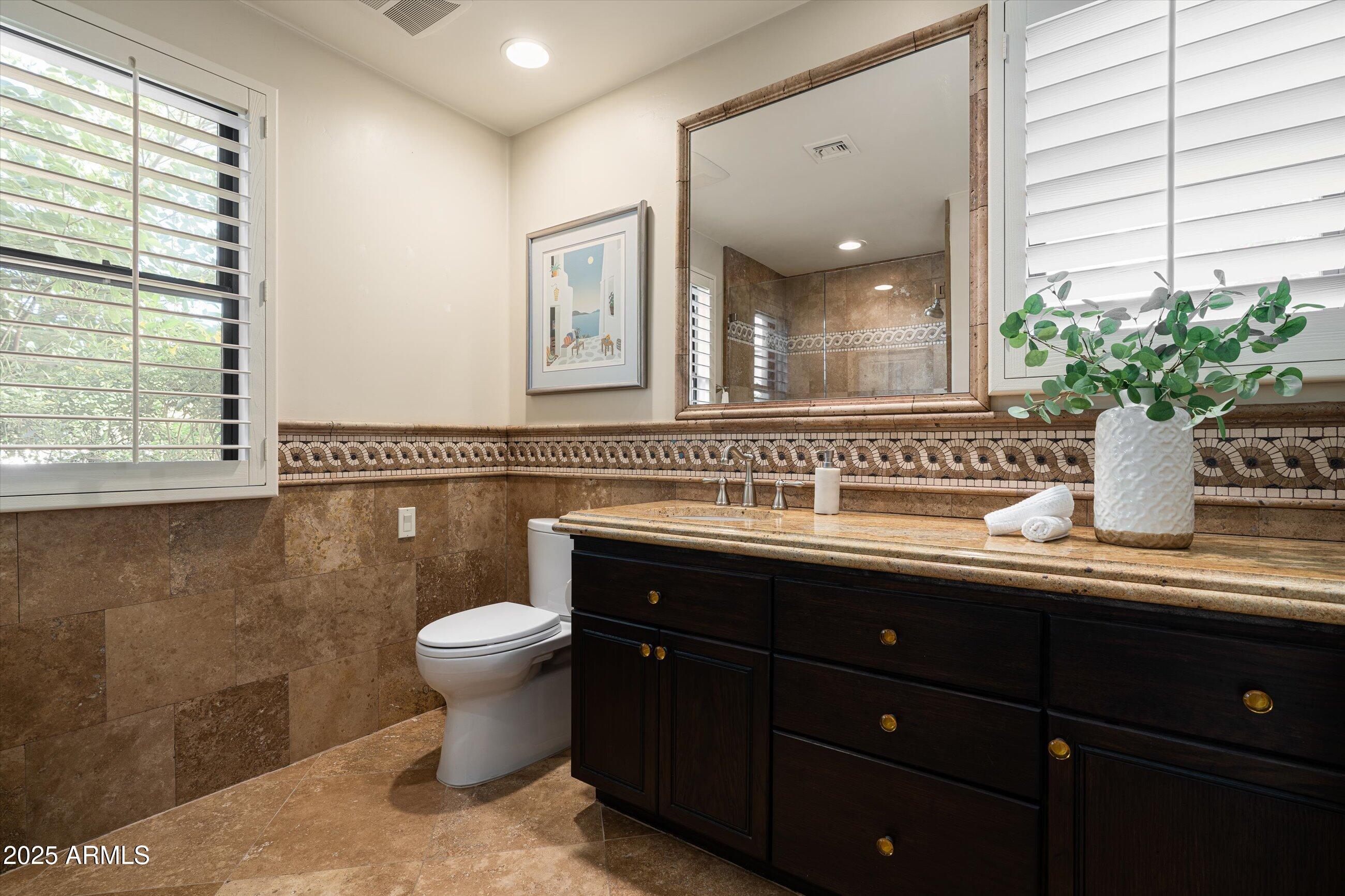 5747 E CABALLO Drive