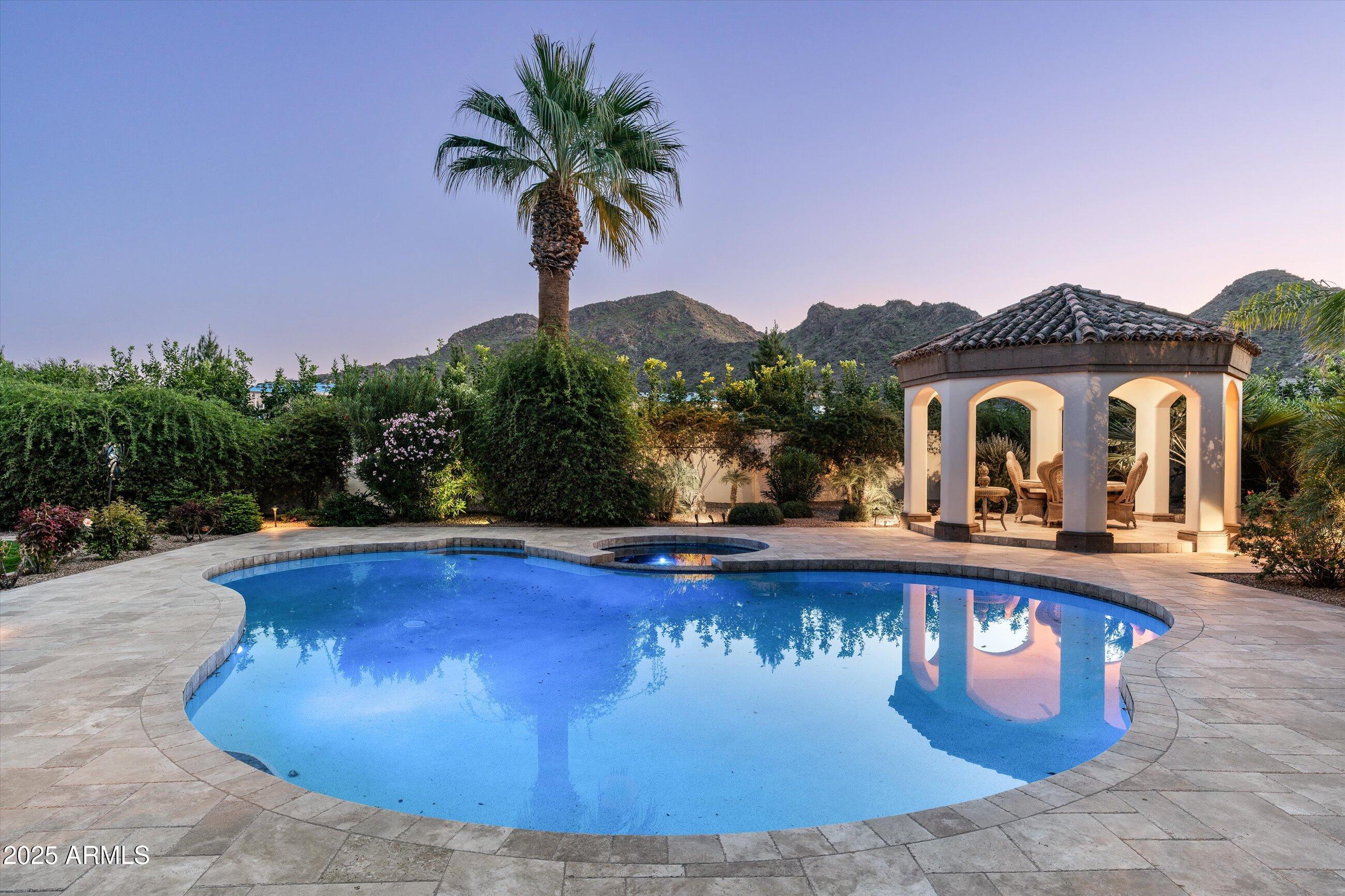 5747 E CABALLO Drive