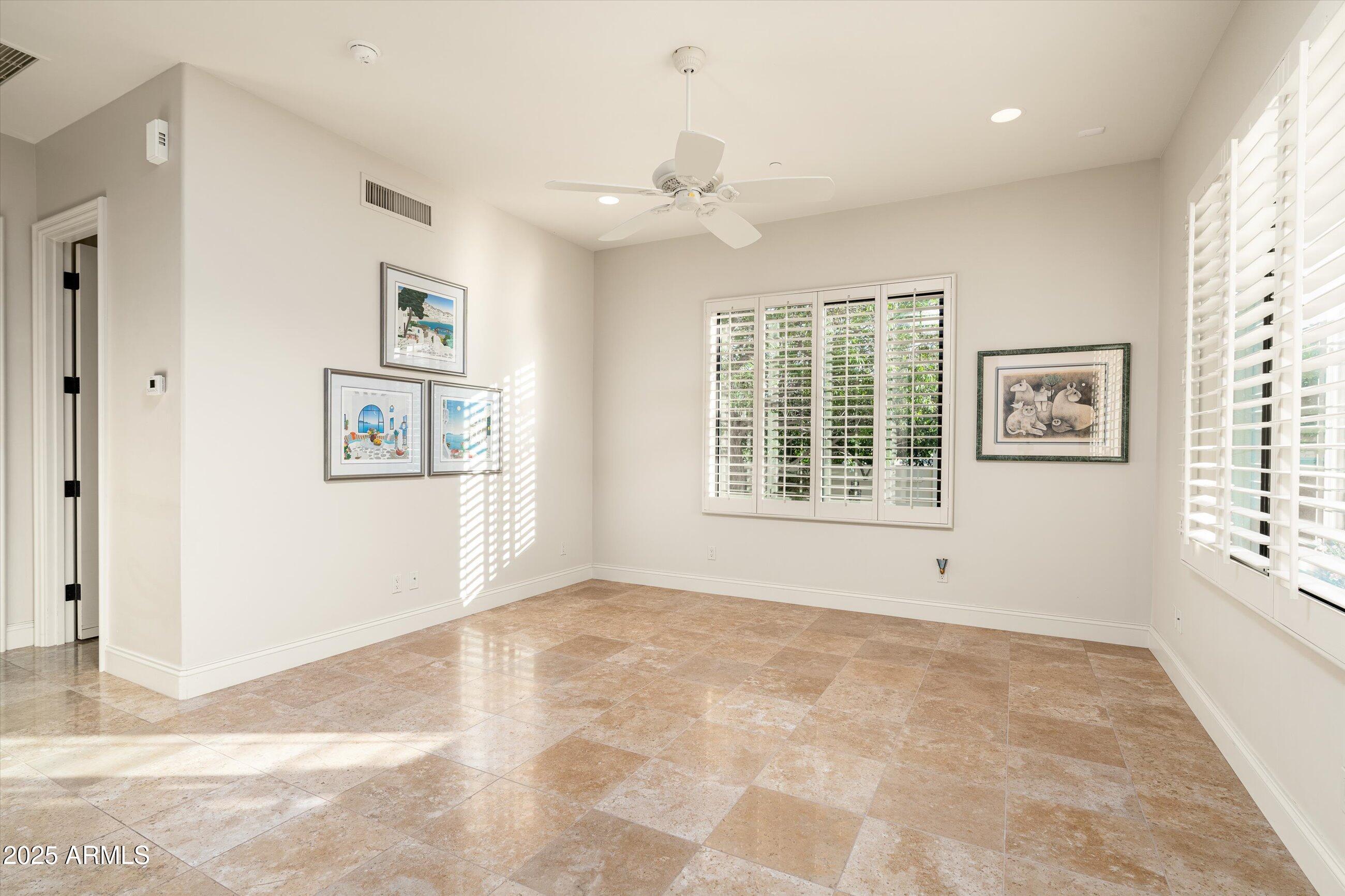 5747 E CABALLO Drive