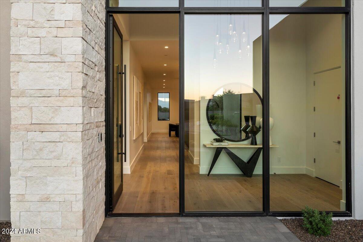 6921 N Joshua Tree Court