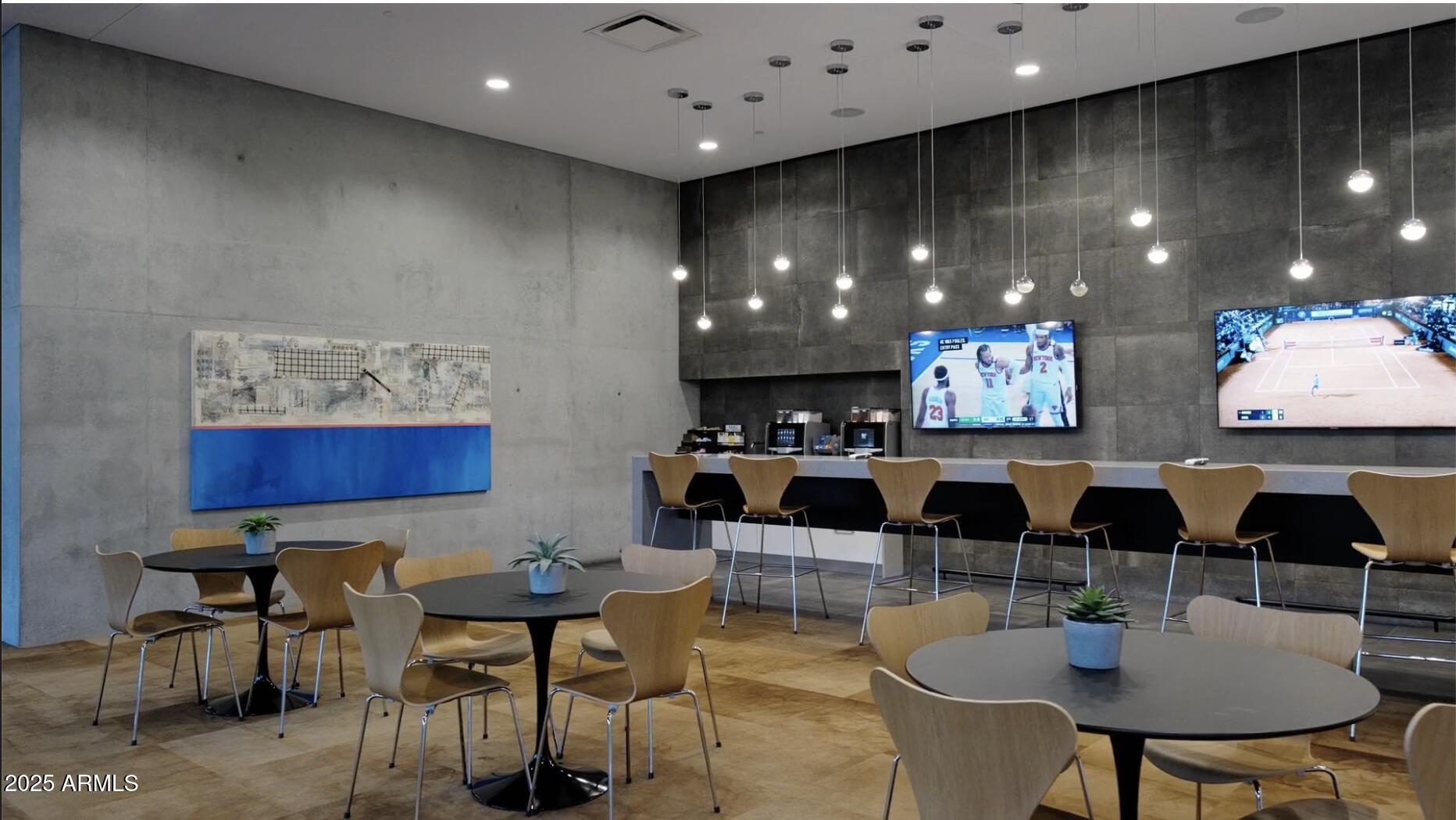 7180 E Kierland Boulevard 1015