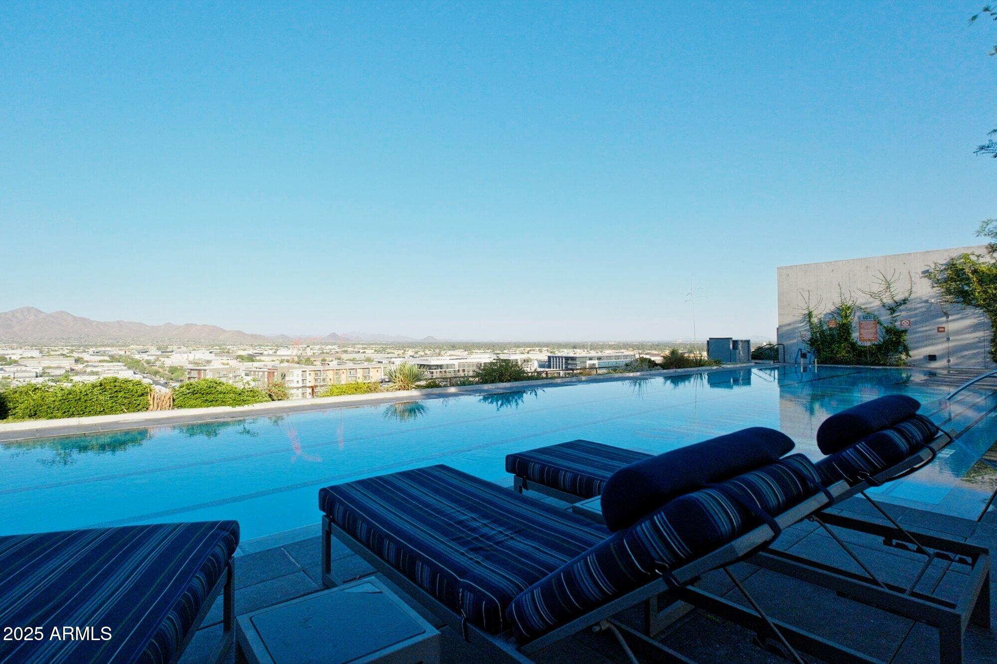 7180 E Kierland Boulevard 1015