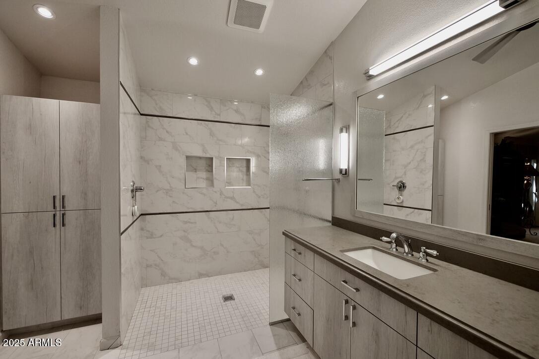 4645 E MAZATZAL Drive