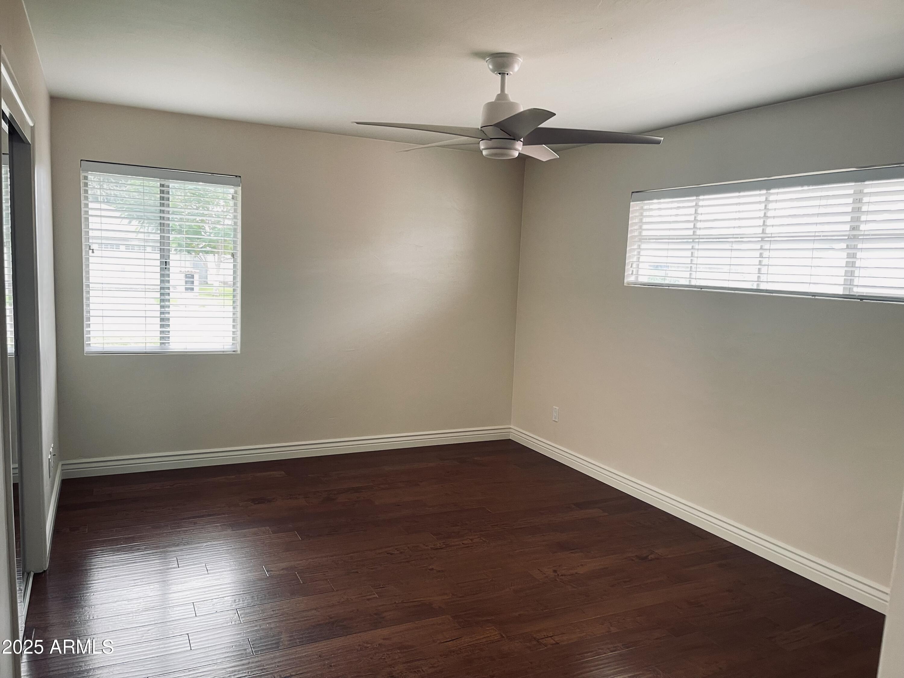 4702 E WILSHIRE Drive