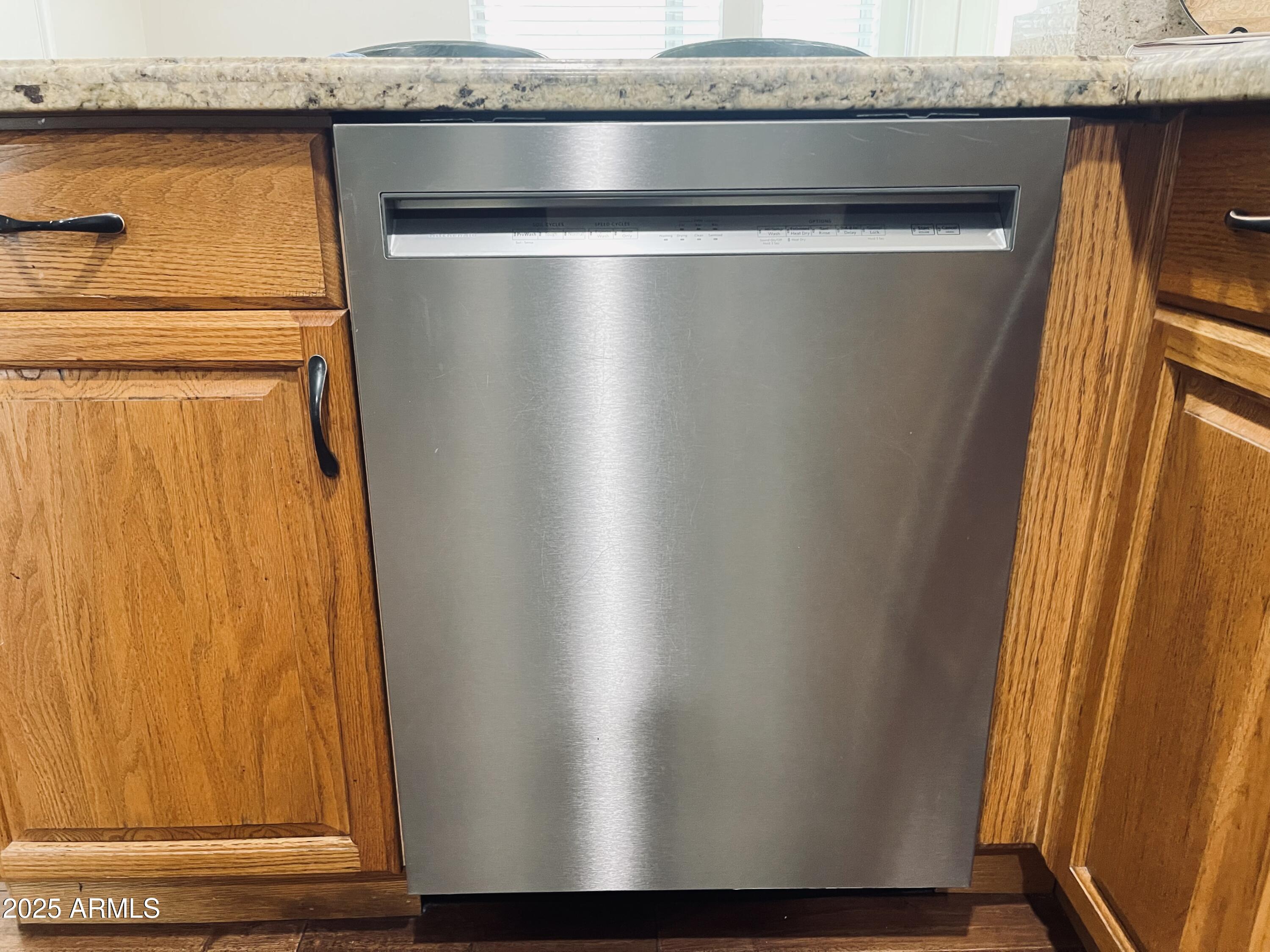 4702 E Wilshire Drive