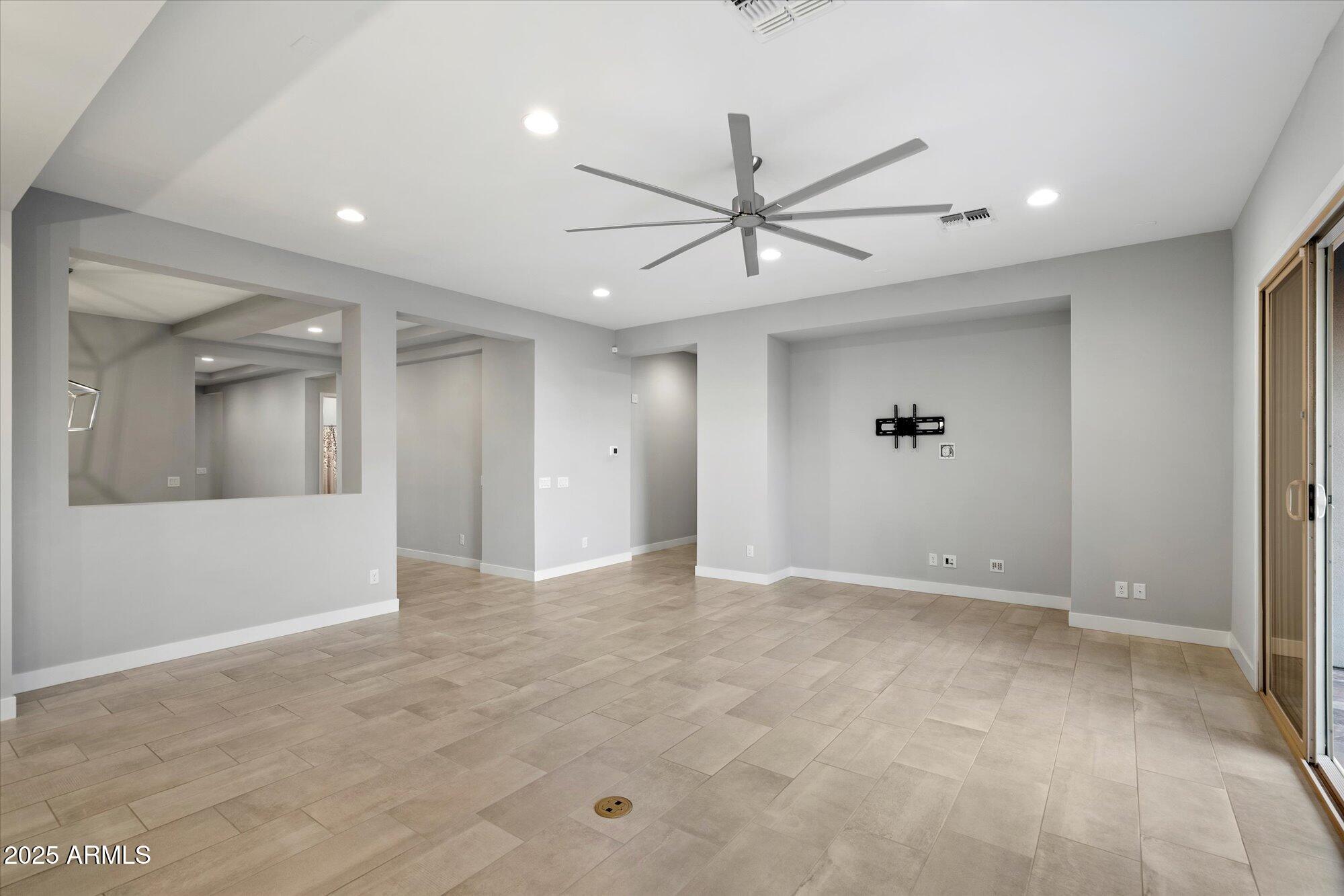 10638 E Tesla Avenue