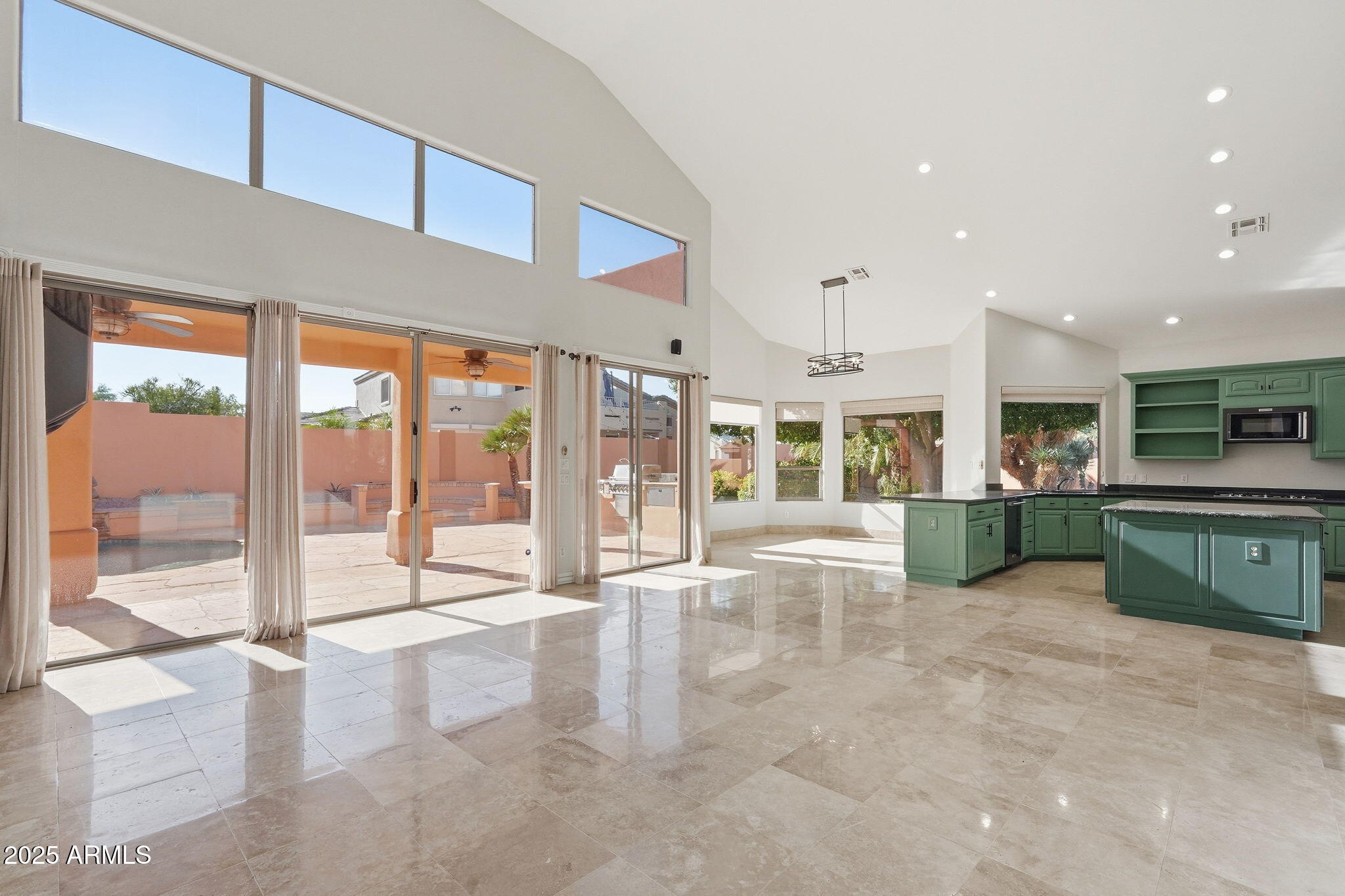 4055 N RECKER Road 71