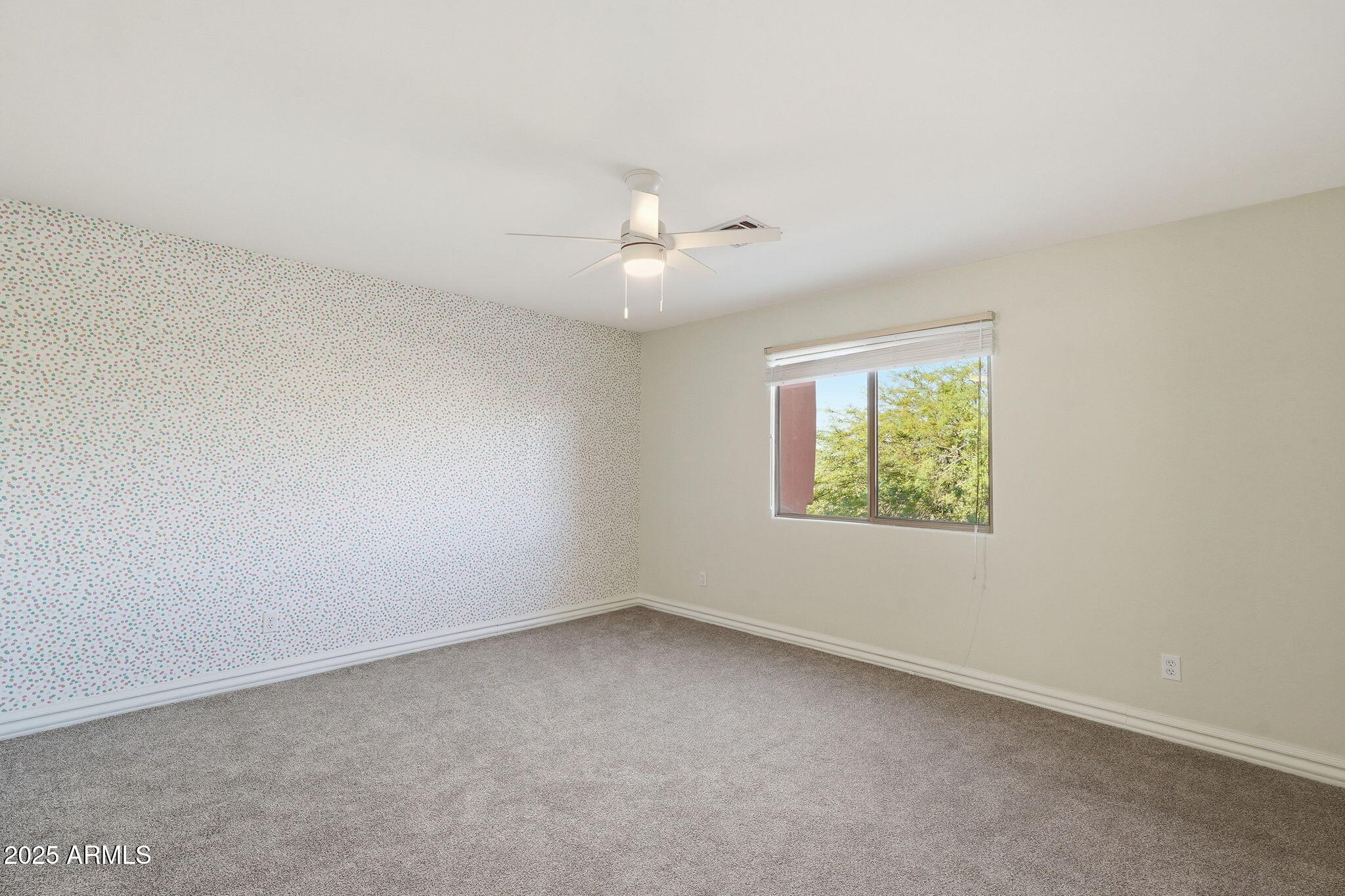 4055 N RECKER Road 71