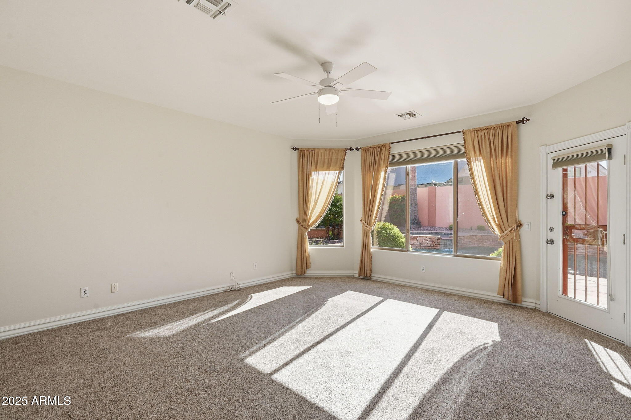 4055 N RECKER Road 71