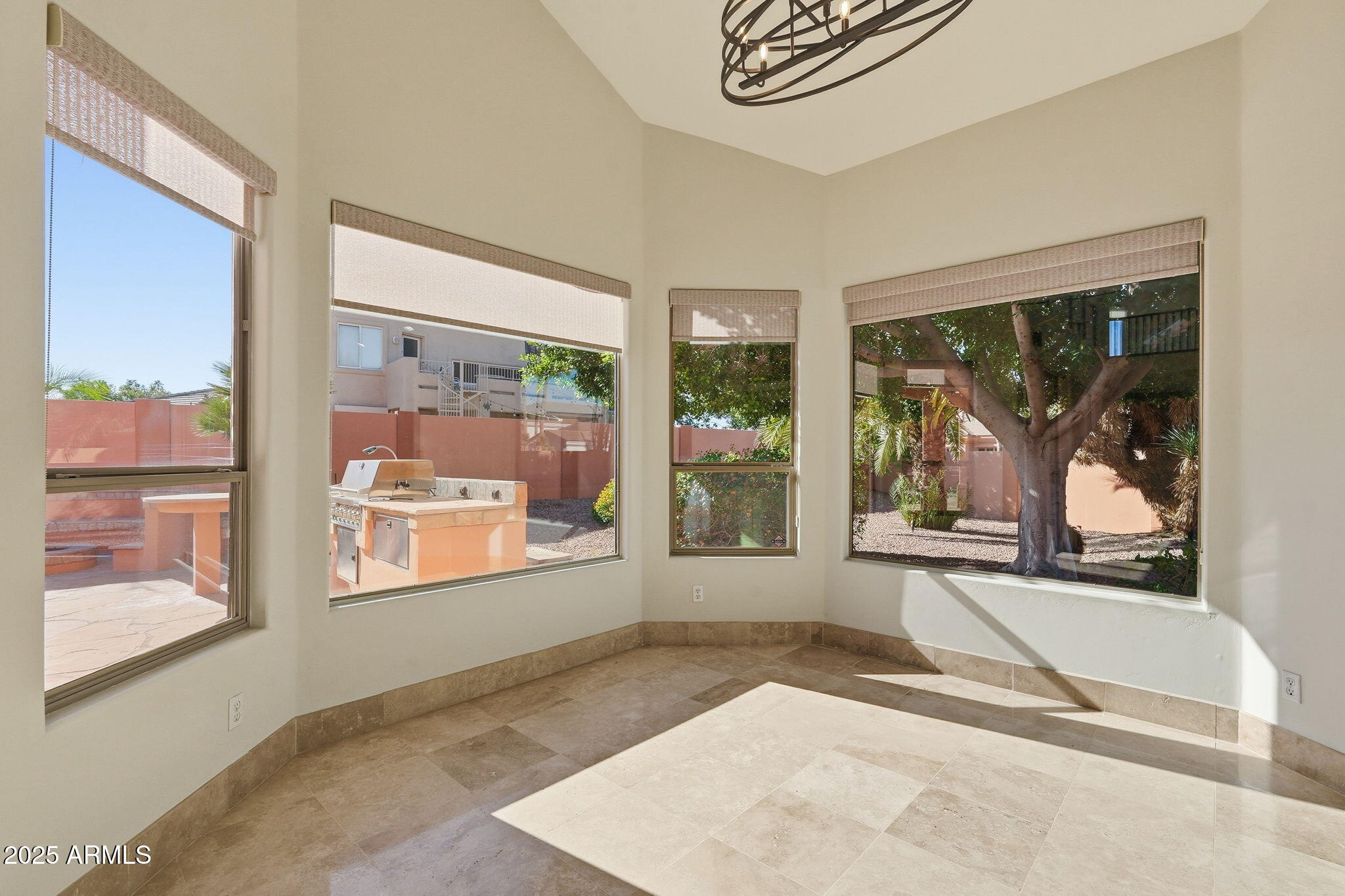 4055 N RECKER Road 71