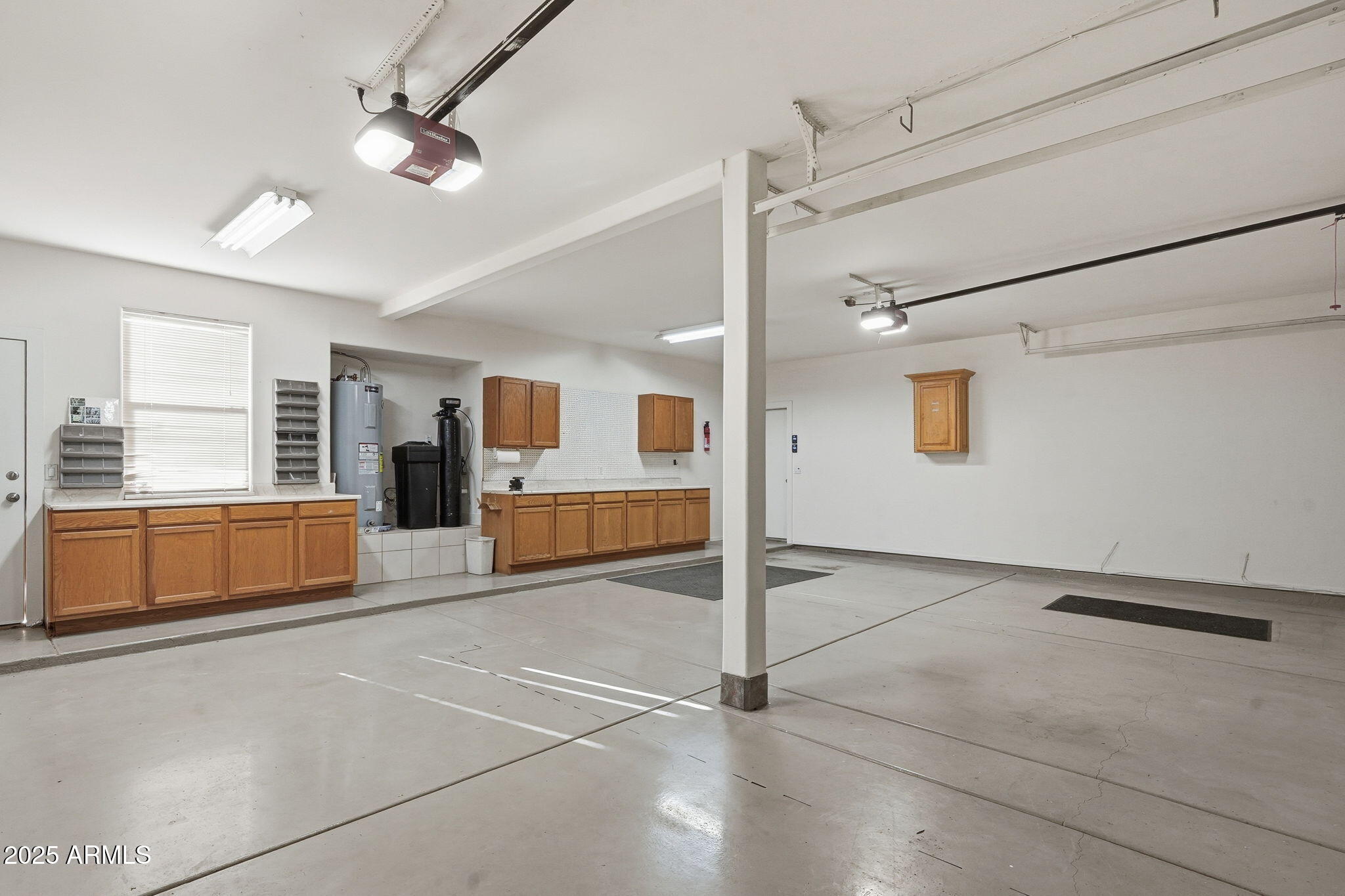 4055 N RECKER Road 71