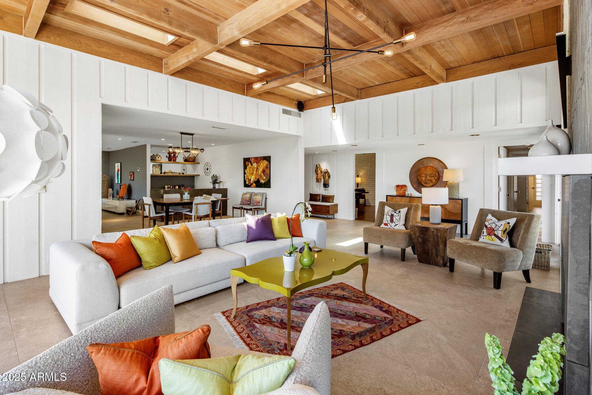 5434 E Lincoln Drive 78