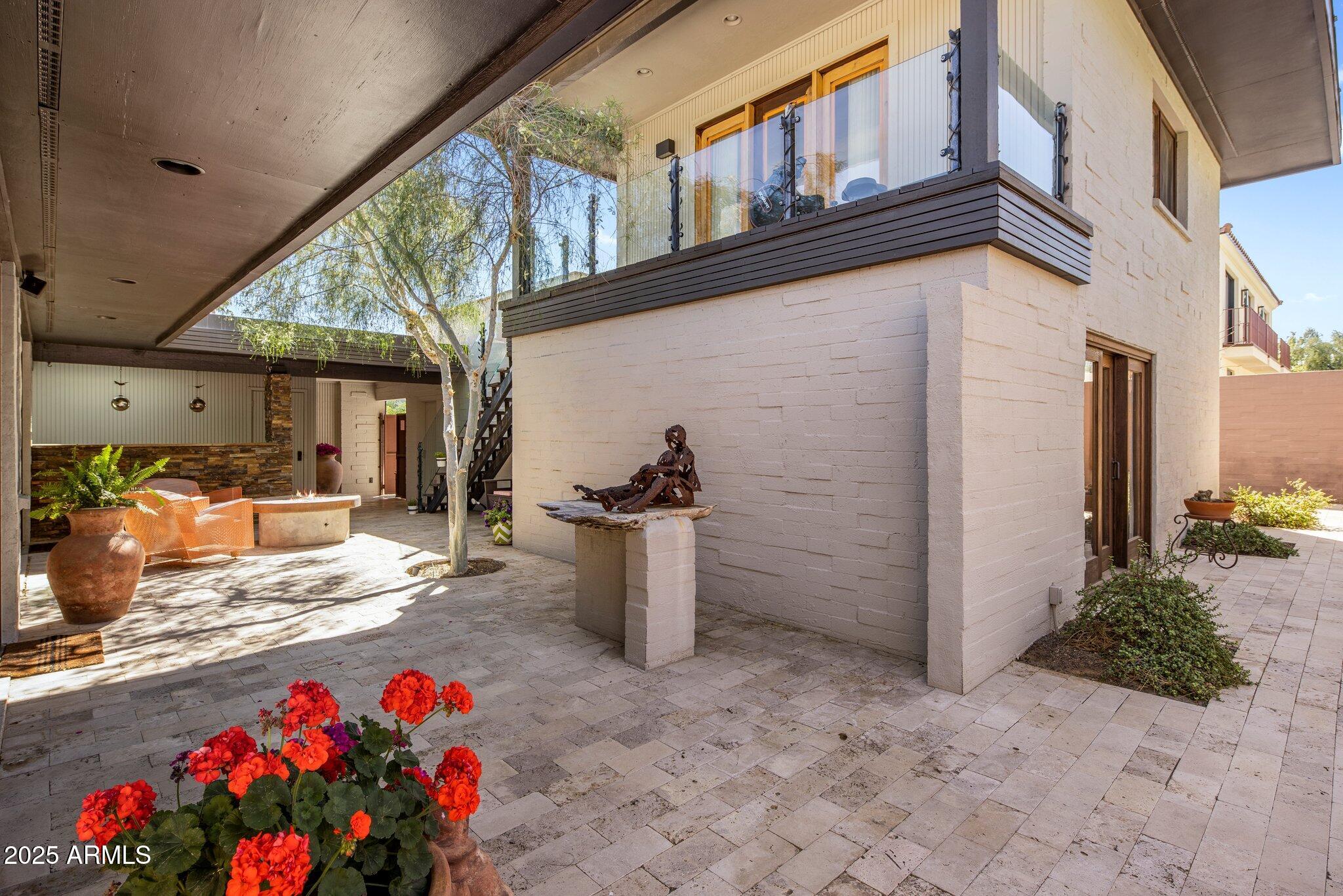 5434 E Lincoln Drive 78