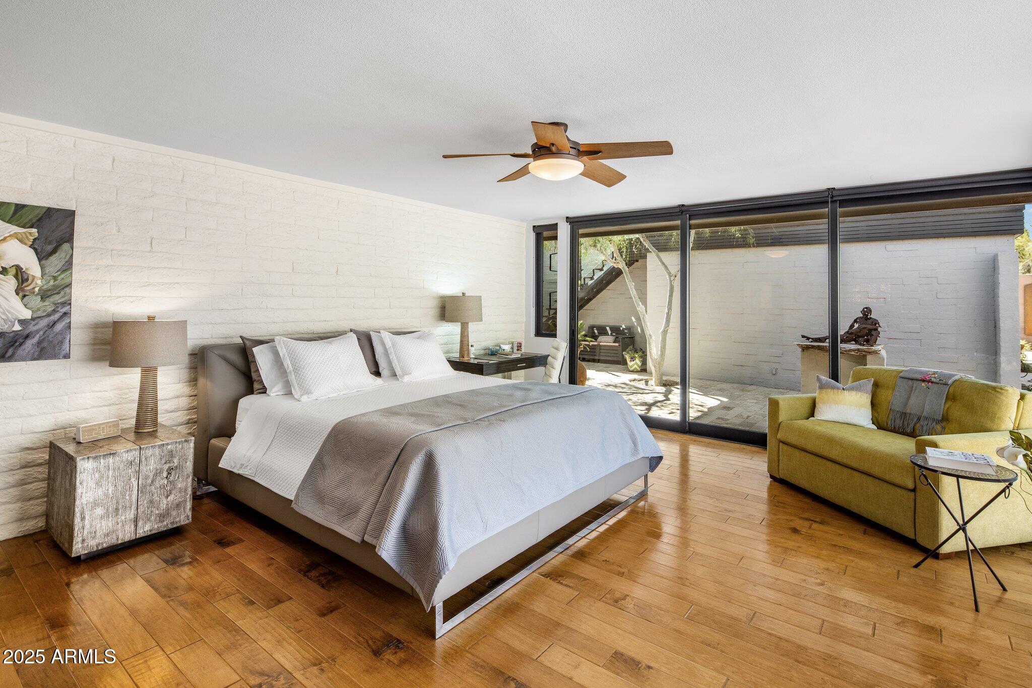 5434 E Lincoln Drive 78