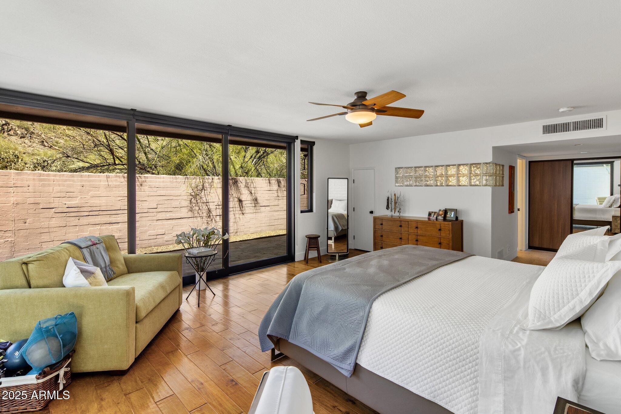 5434 E Lincoln Drive 78